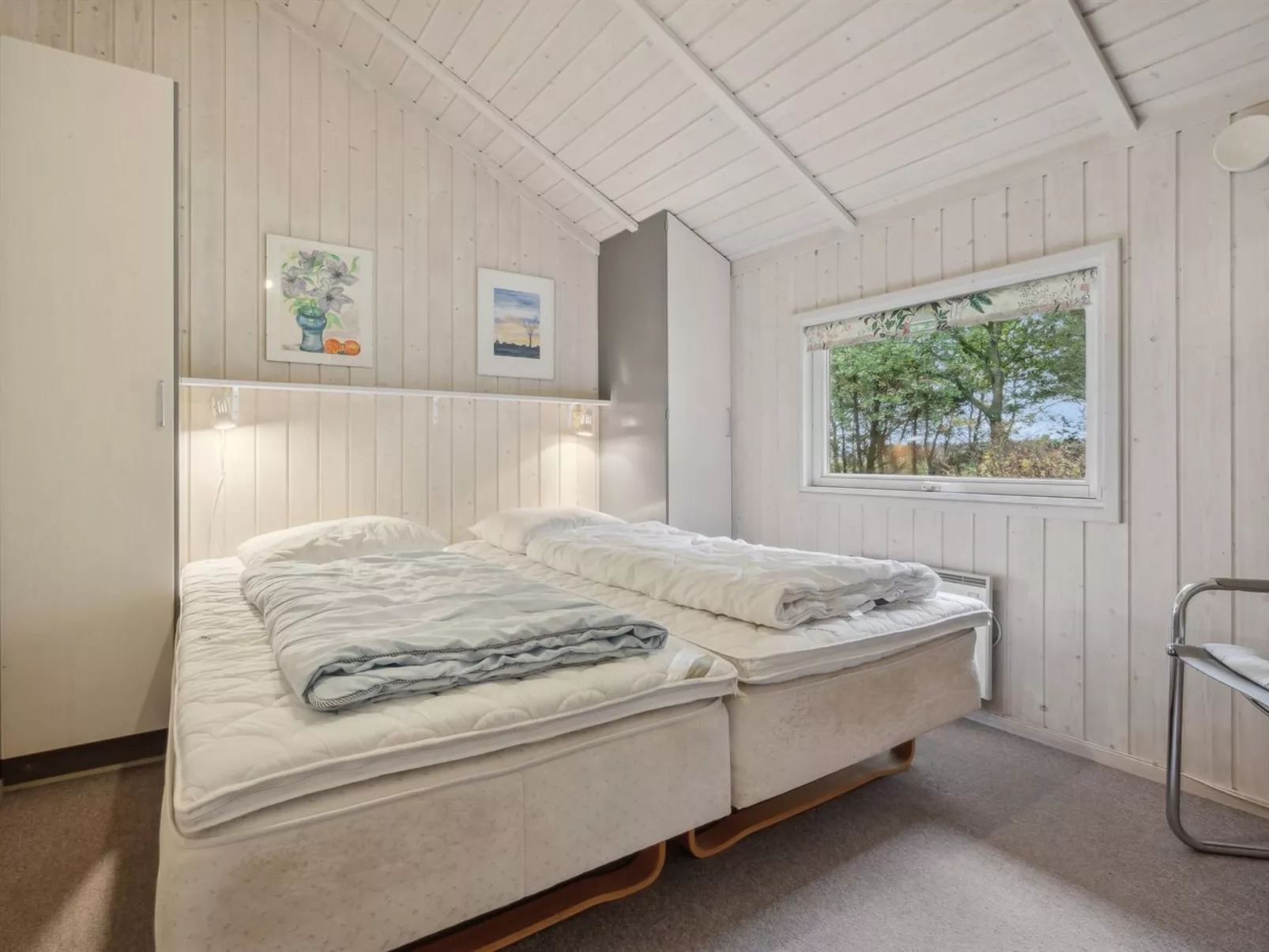 "Alaine" - 850m from the sea-Inside