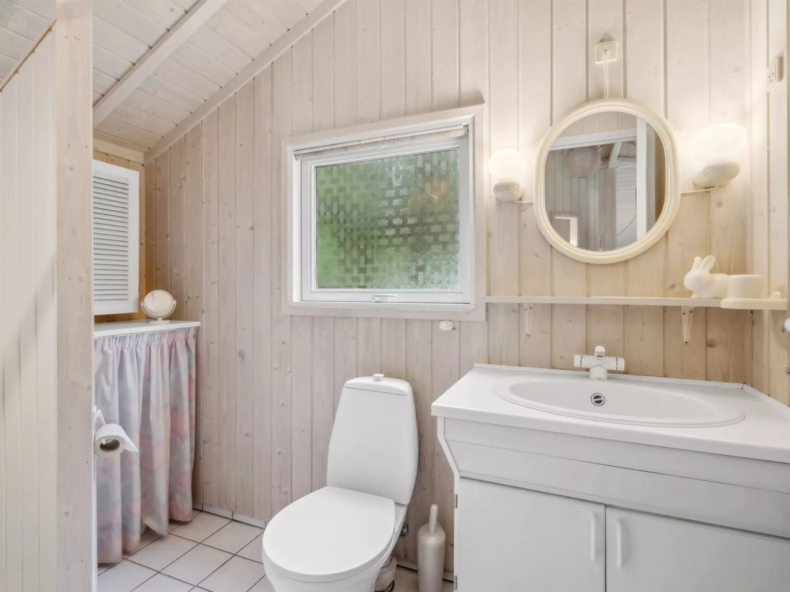 "Alaine" - 850m from the sea-Inside
