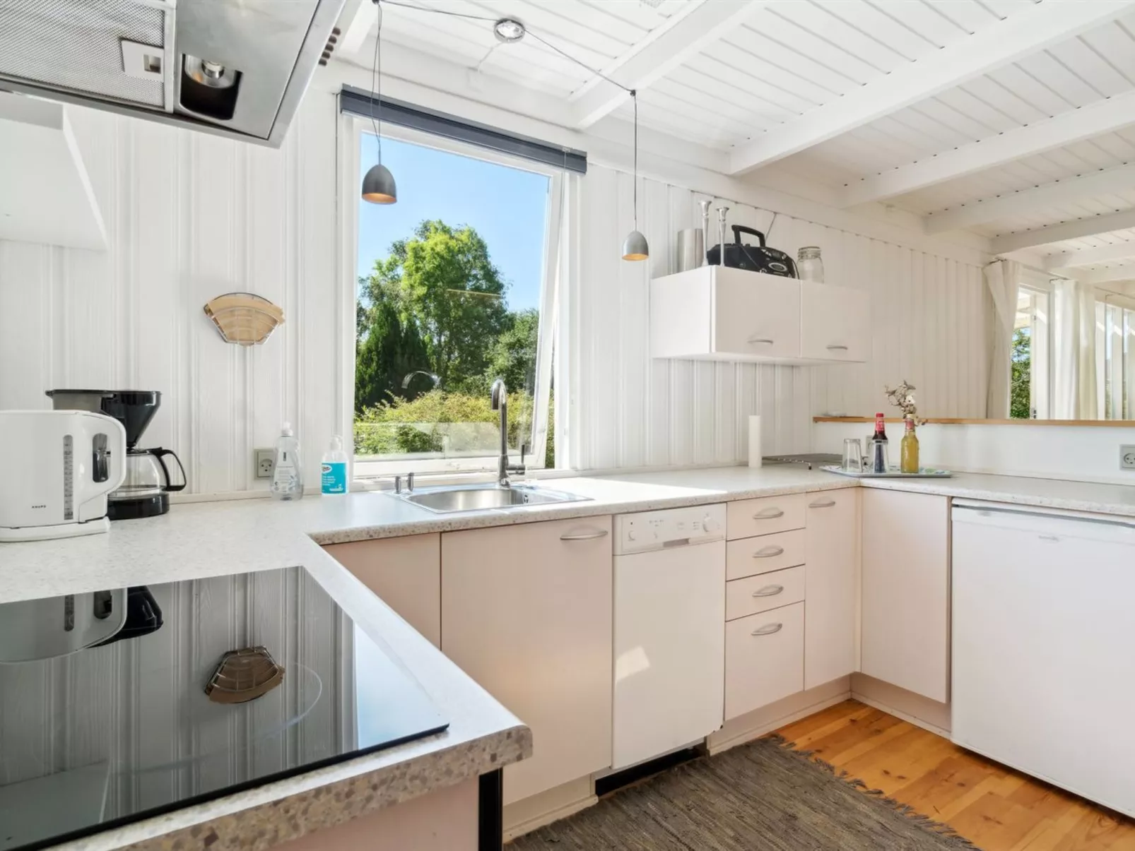 "Anni" - 250m from the sea-Inside