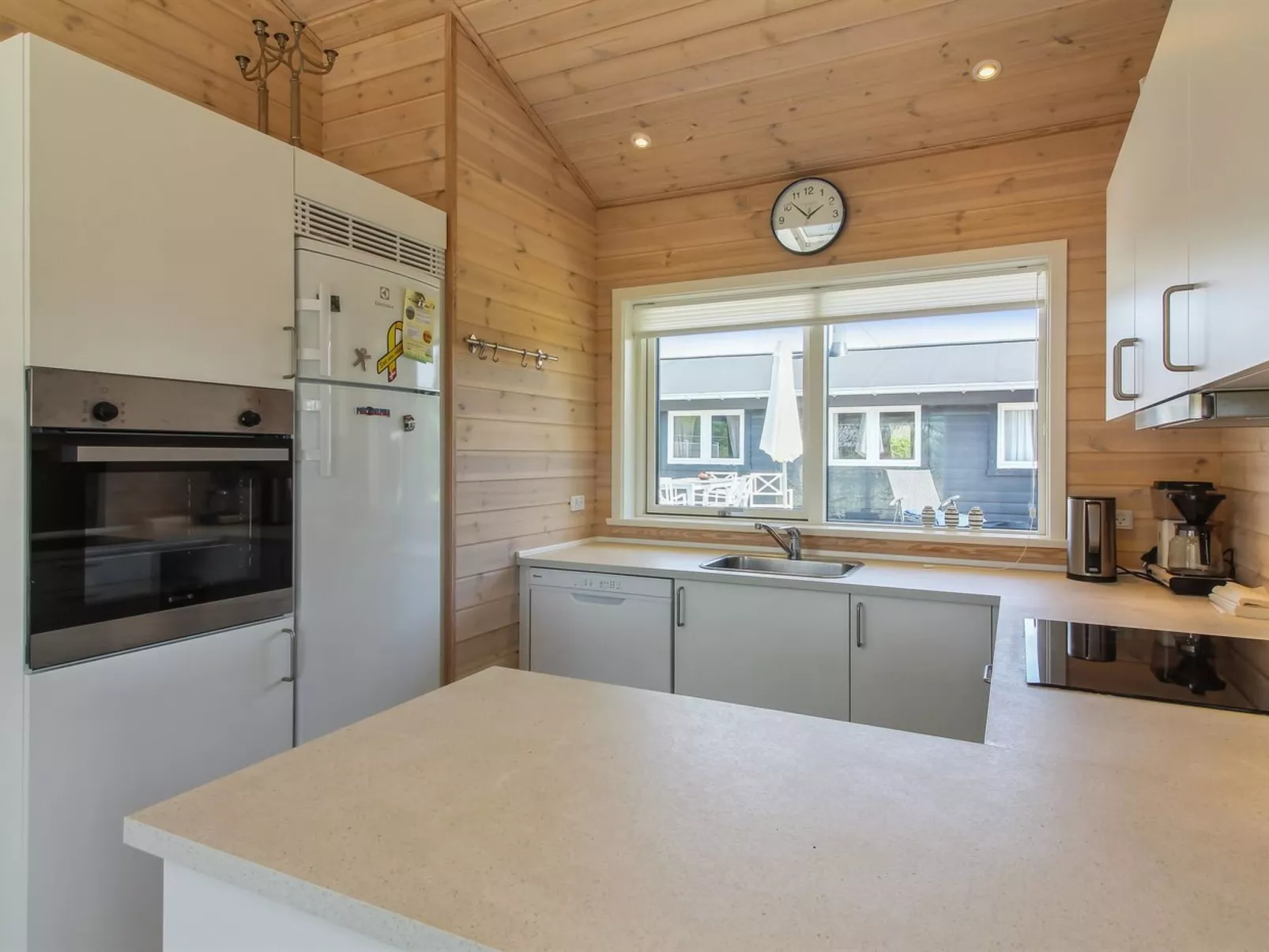 "Sampo" - 400m from the sea-Inside