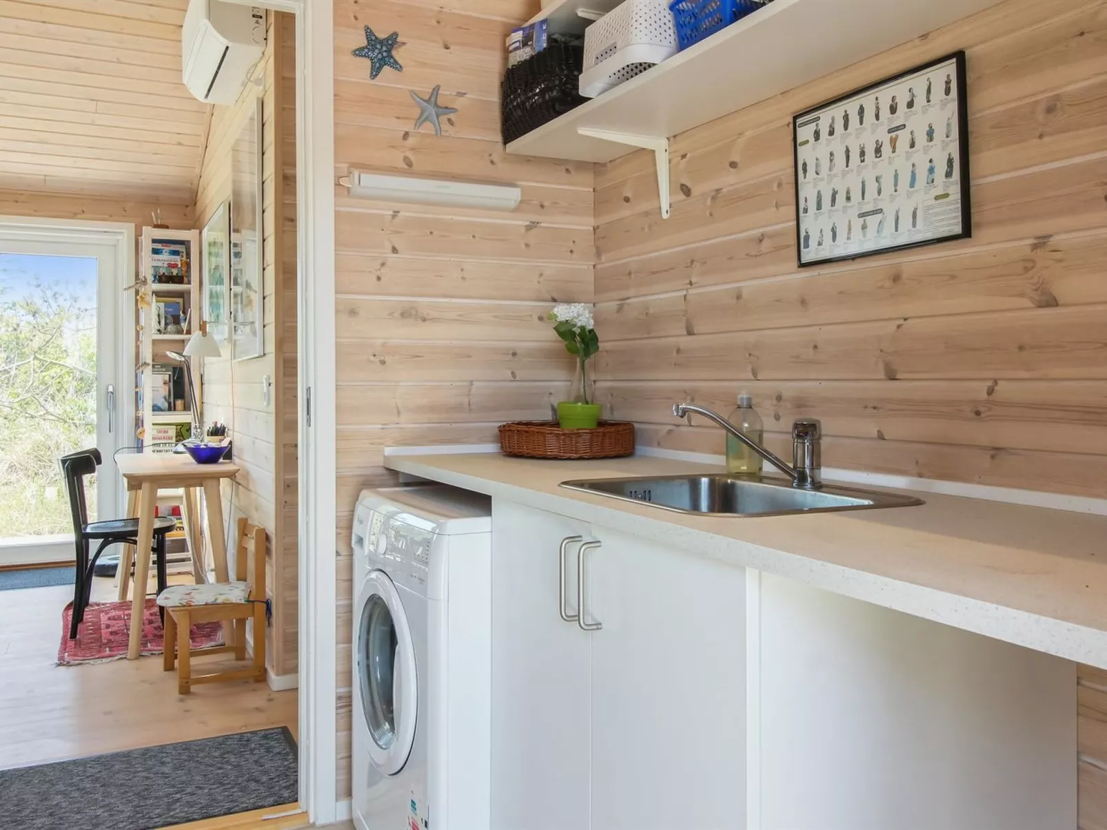 "Sampo" - 400m from the sea-Inside