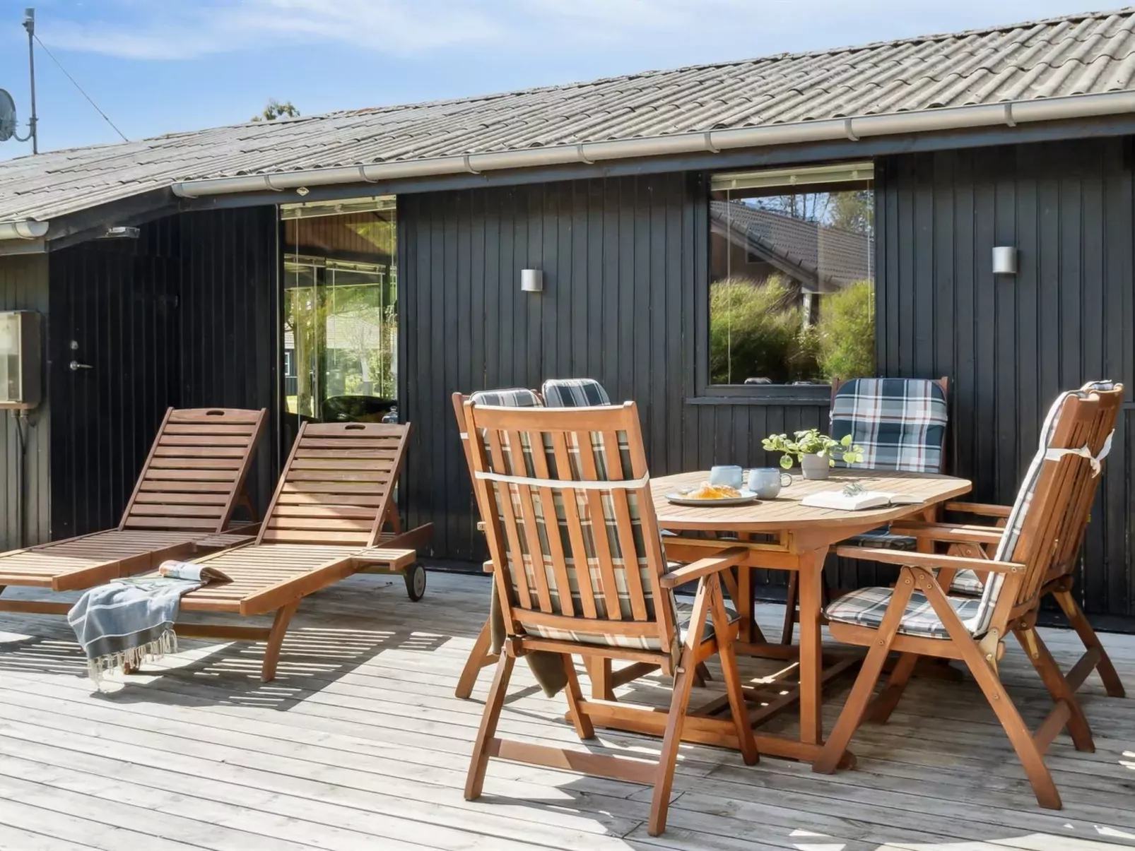 "Litle" - 600m from the sea-Outside