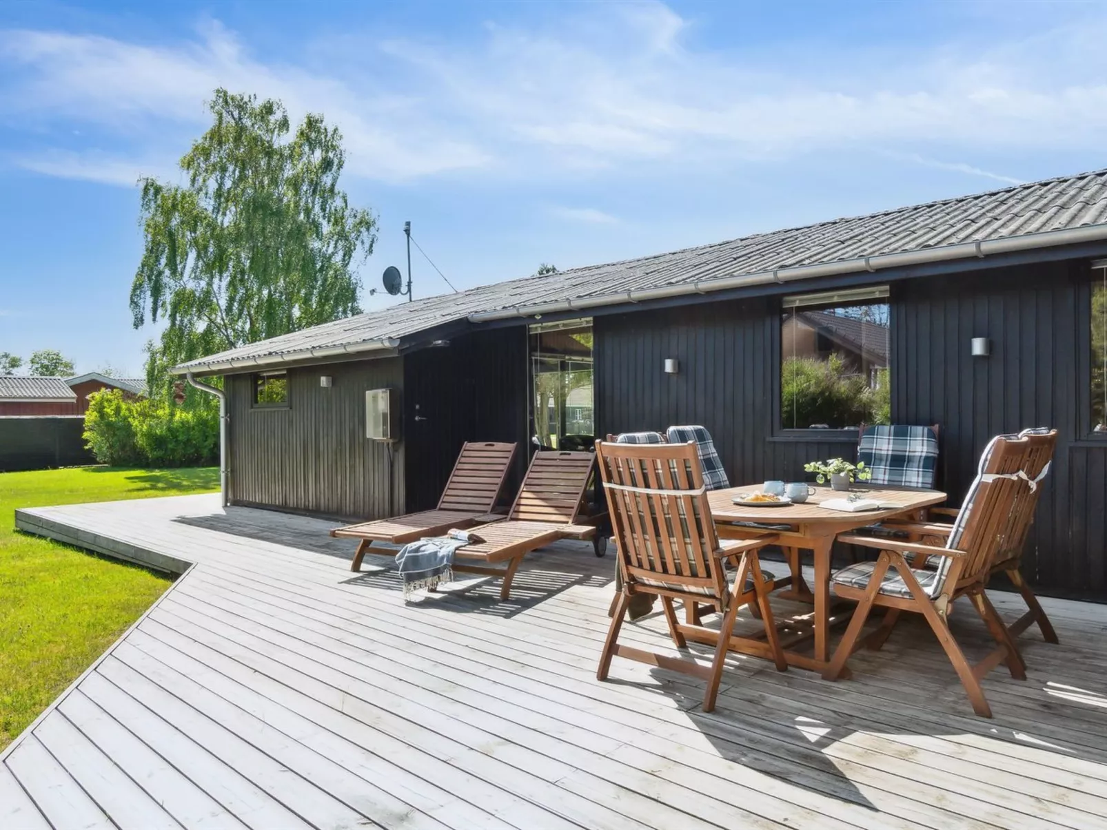 "Litle" - 600m from the sea-Outside