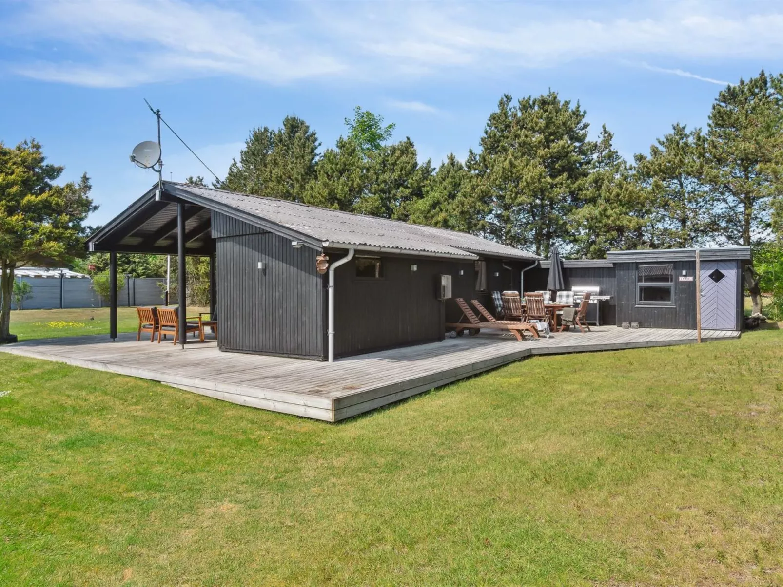 "Litle" - 600m from the sea-Outside