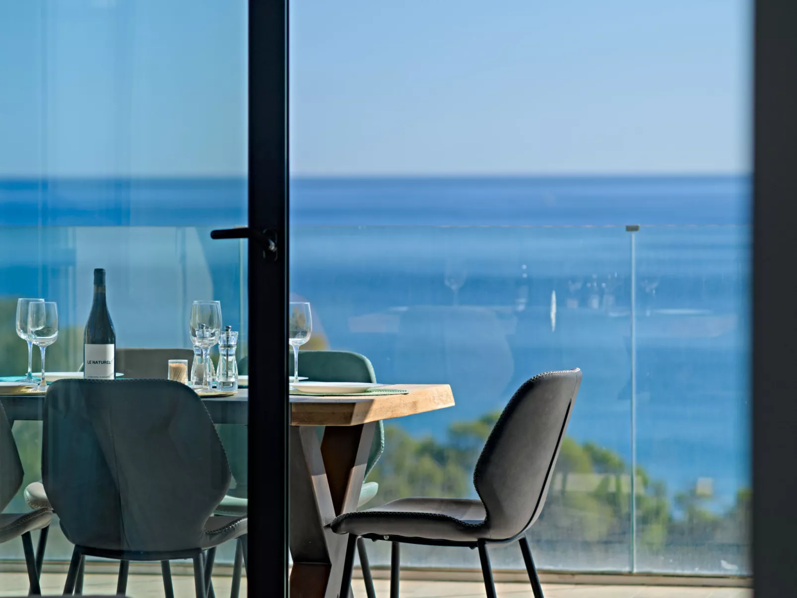 Calpe Beach II-Inside