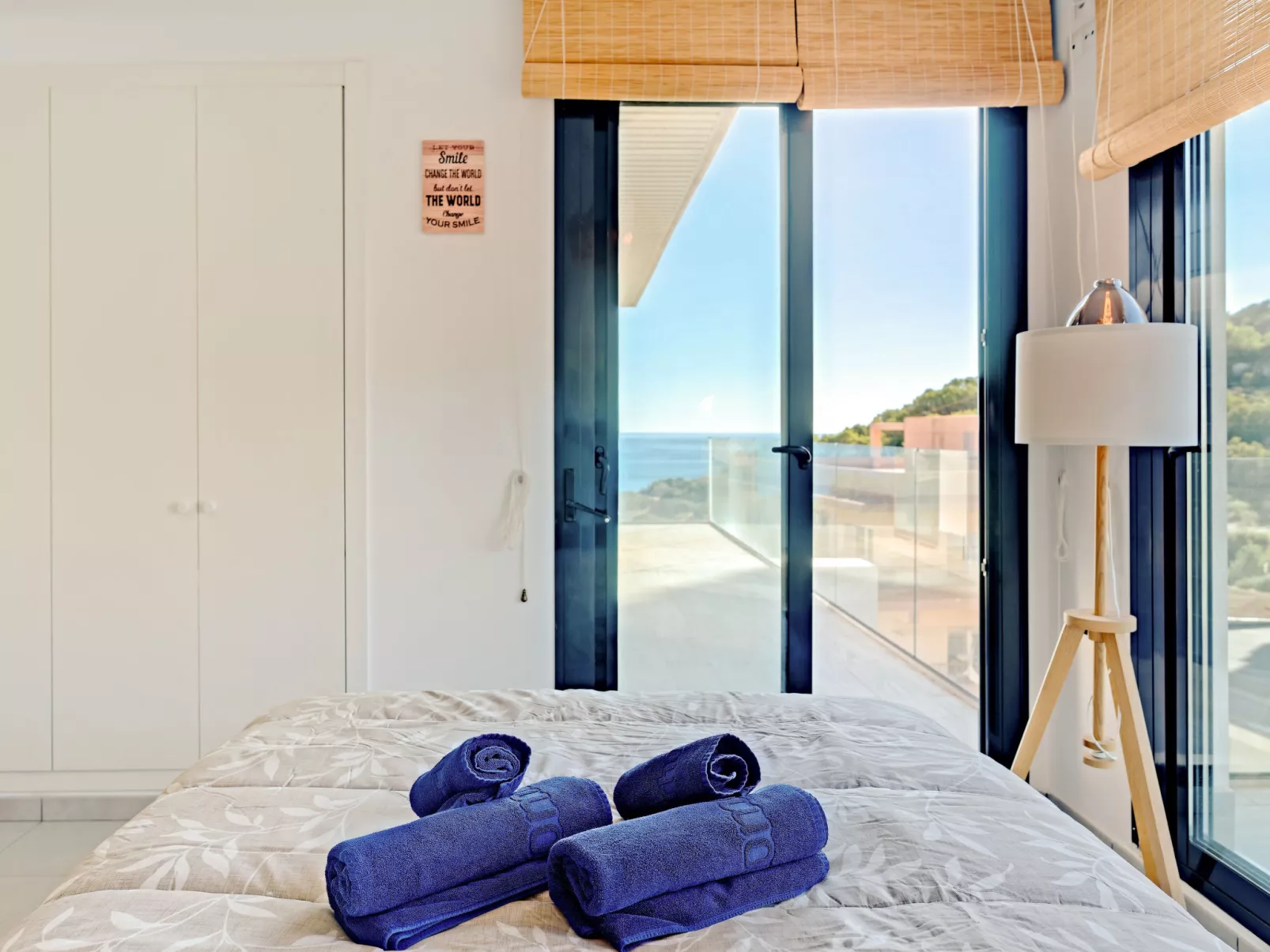 Calpe Beach II-Inside