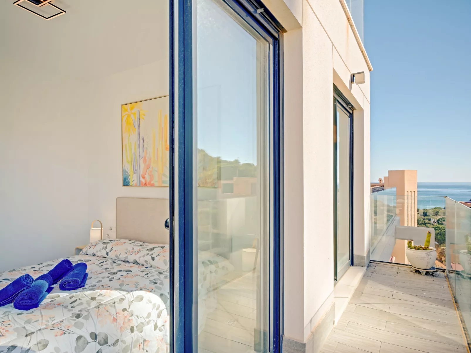 Calpe Beach II-Inside