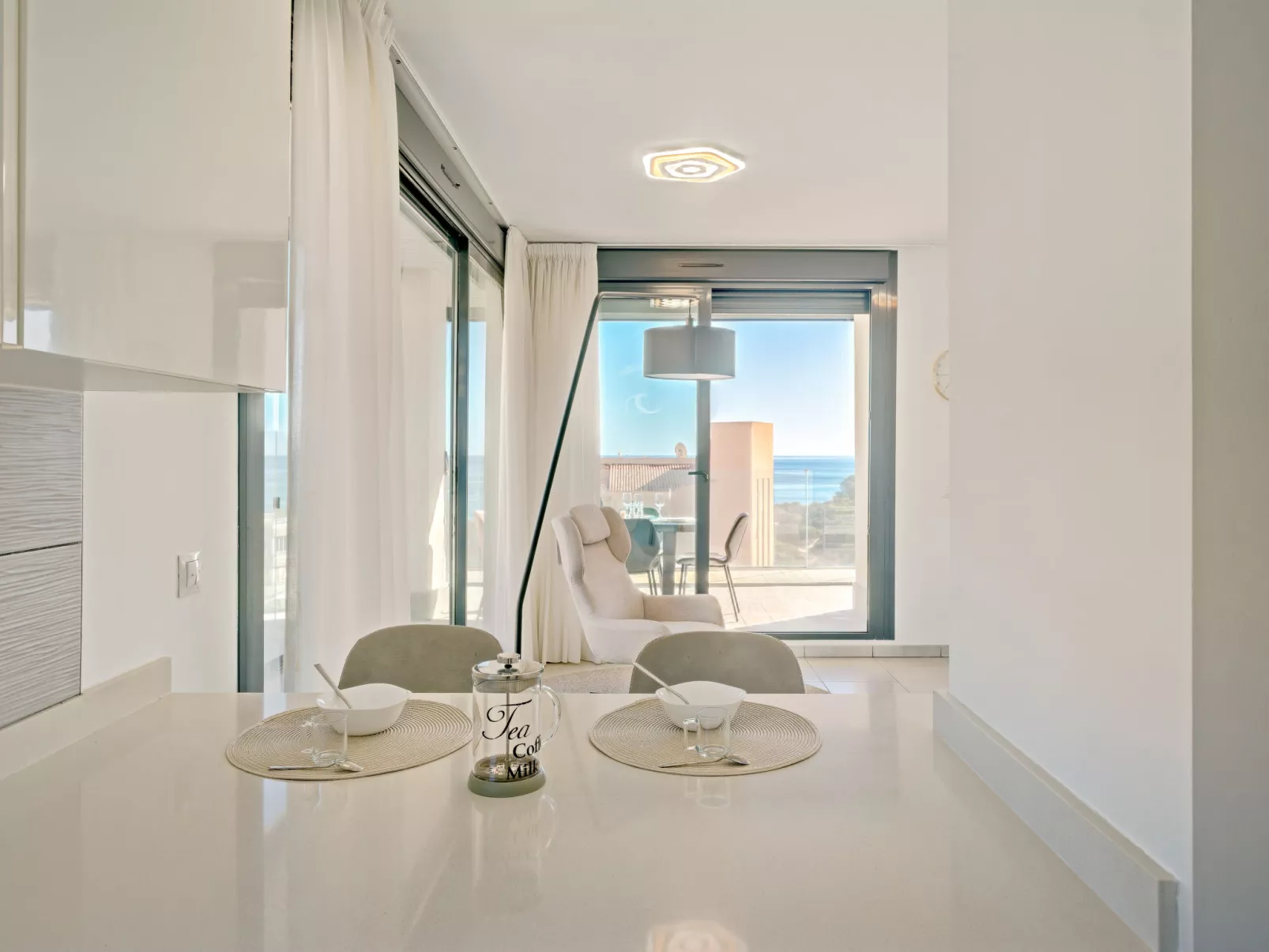 Calpe Beach II-Inside