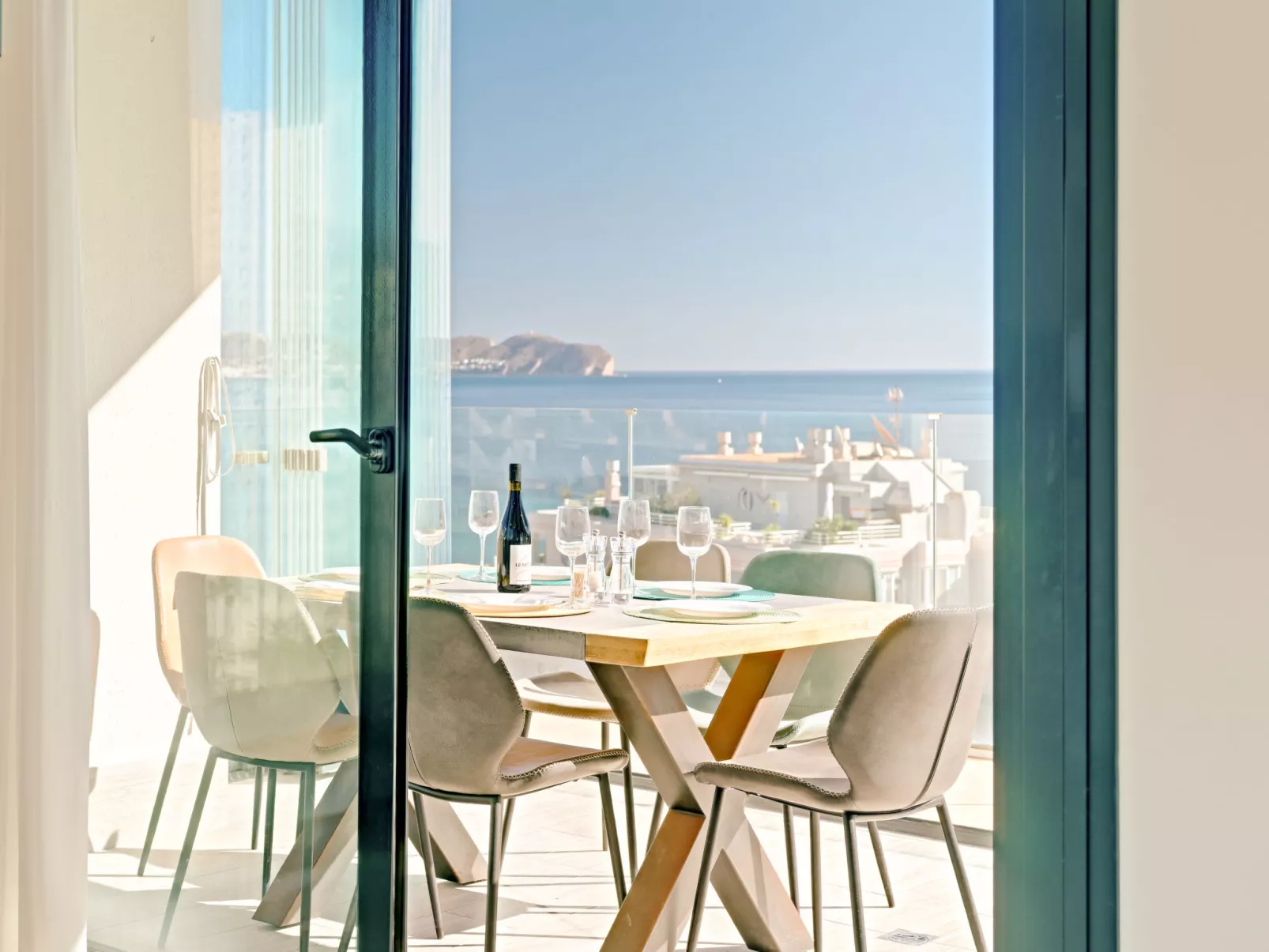 Calpe Beach II-Inside