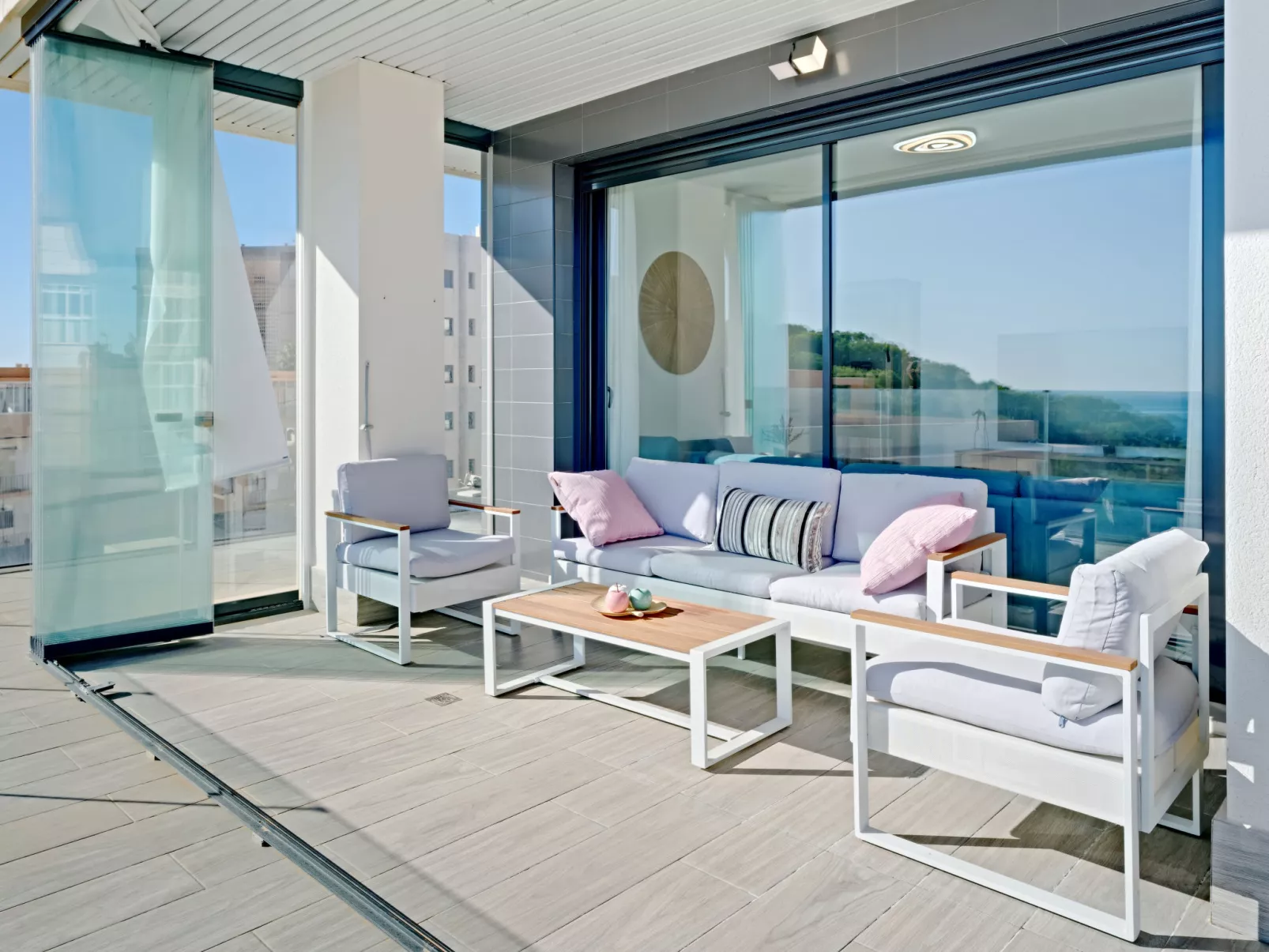 Calpe Beach II-Inside