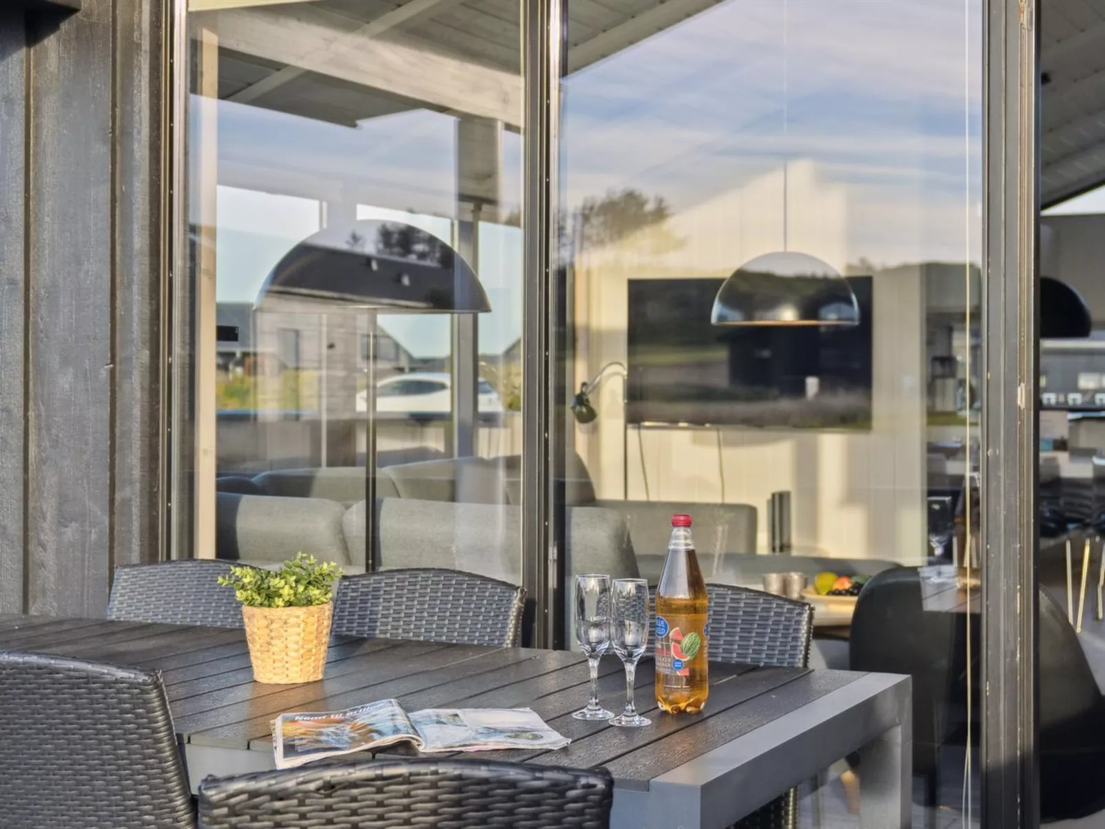 "Auvo" - 600m from the sea-Outside