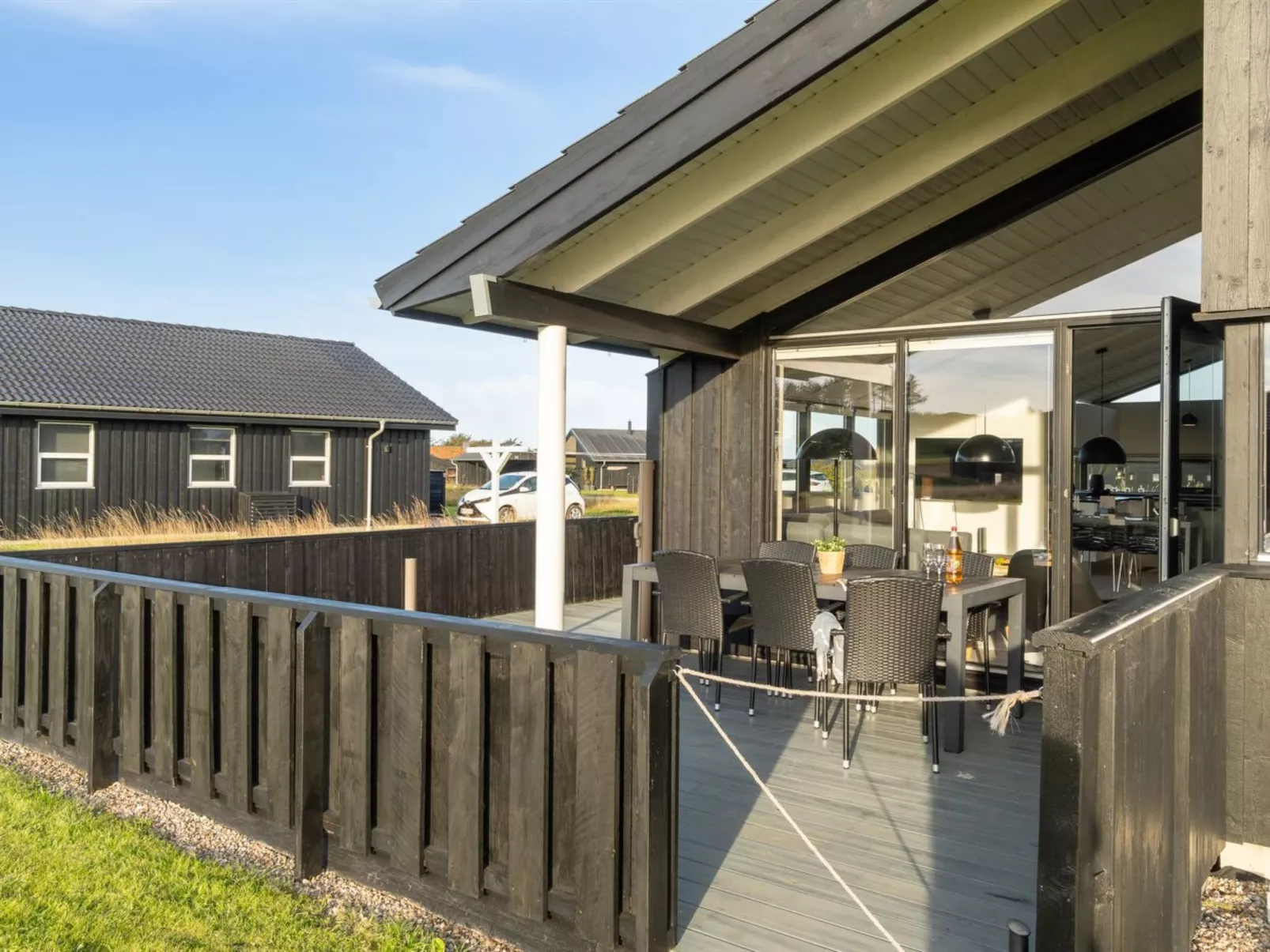 "Auvo" - 600m from the sea-Outside
