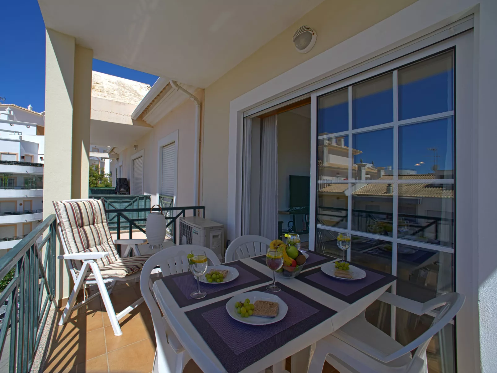 Sunny Beach Casa-M-Inside