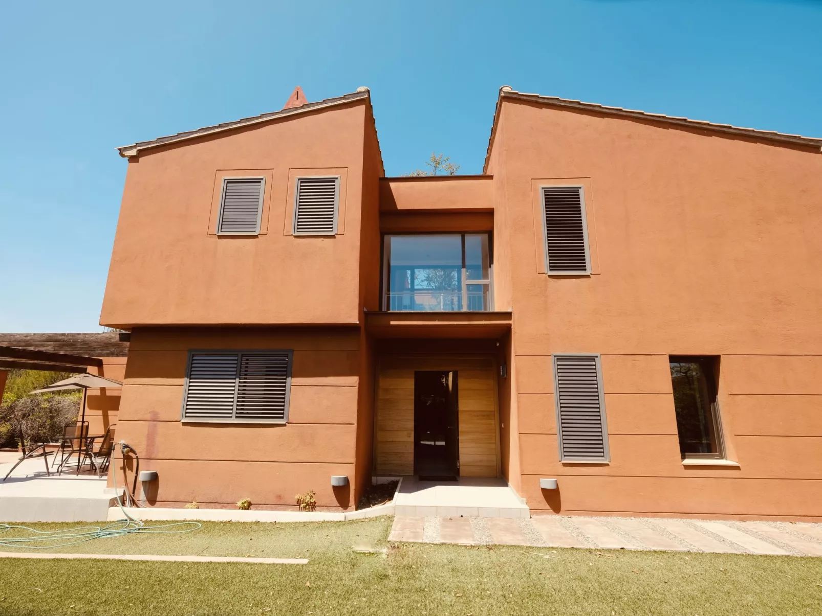 Villa Perla-Outside