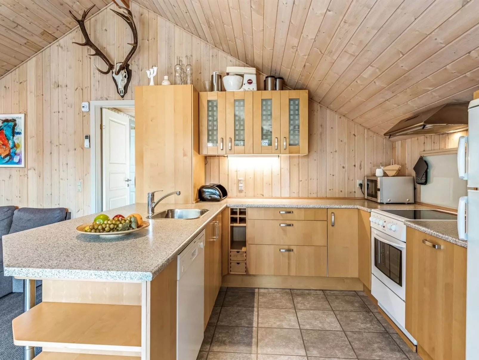 "Sanelma" - 900m from the sea-Inside