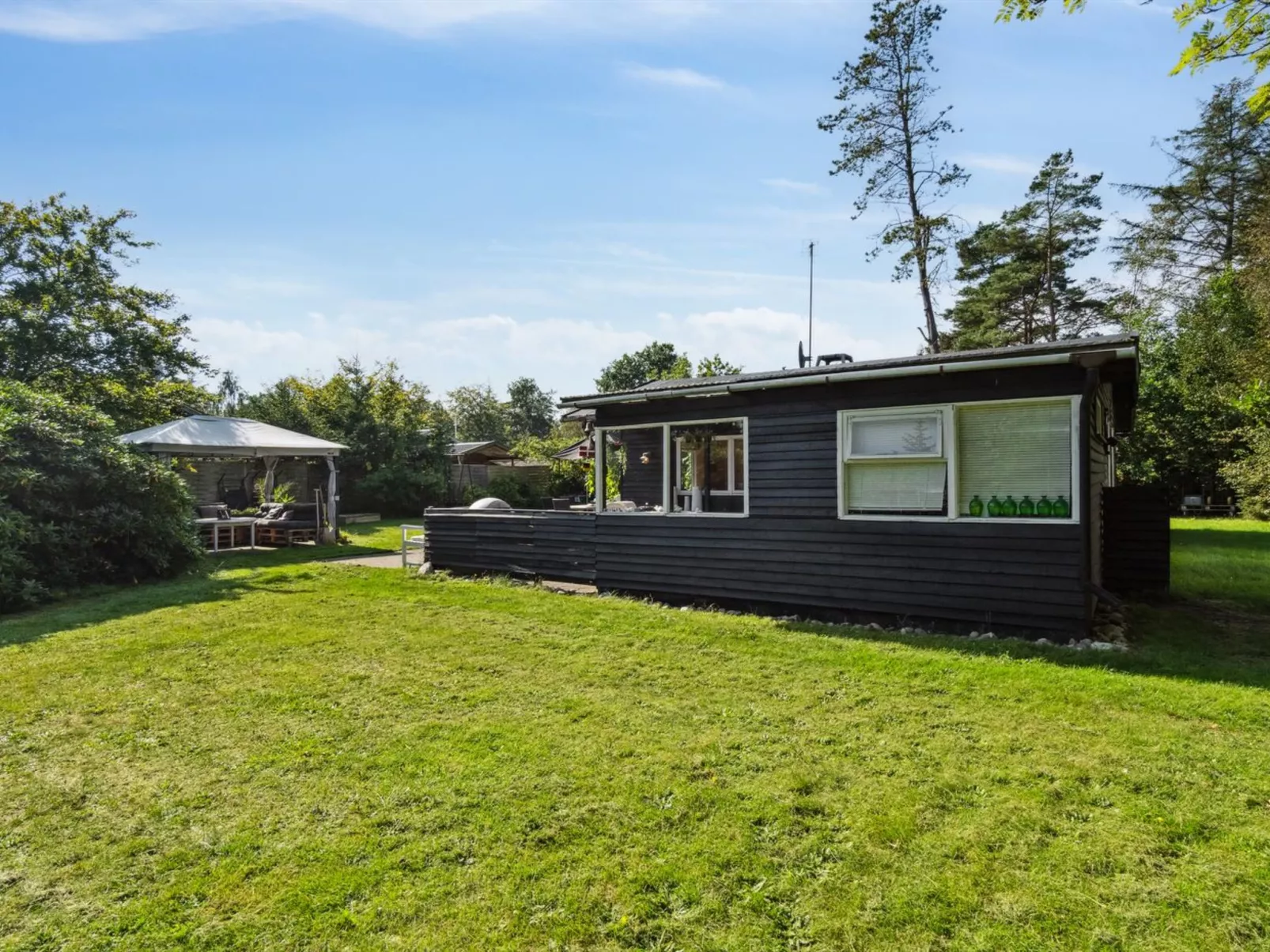 "Annamie" - 650m from the sea-Outside