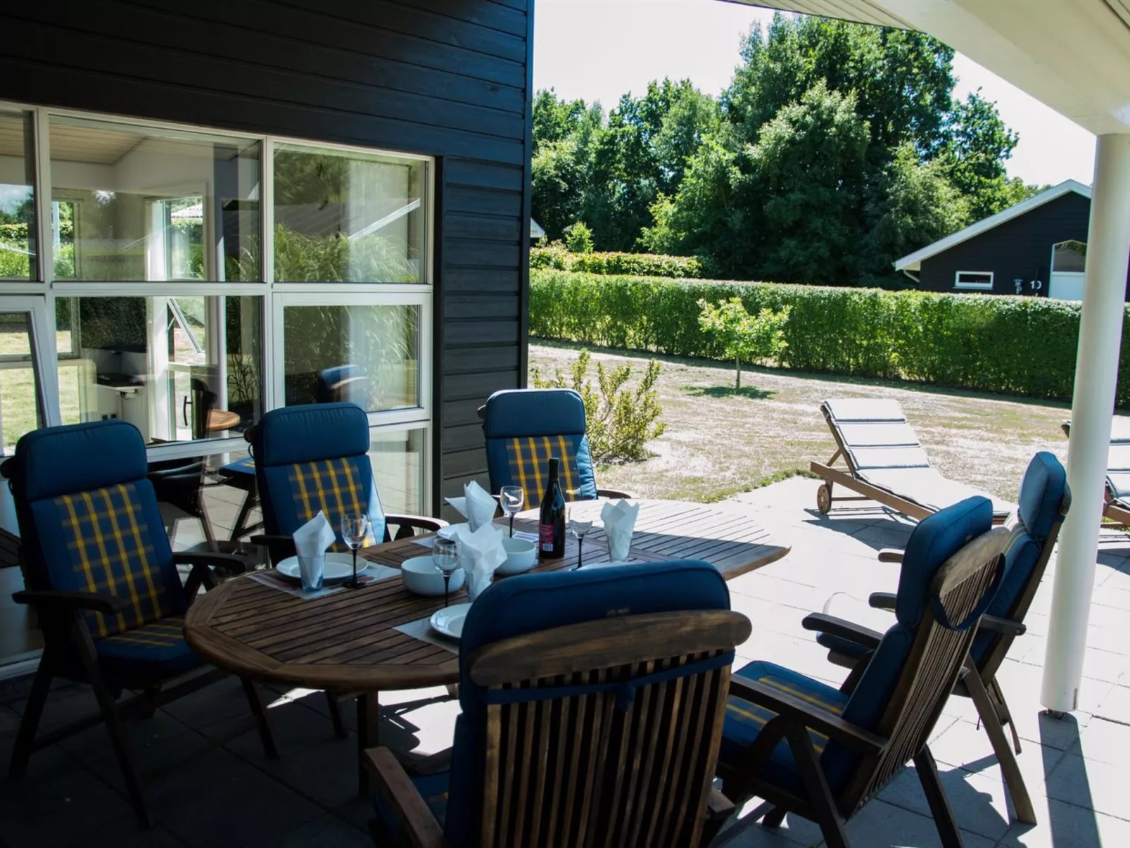 "Bertram" - 1.9km from the sea-Draußen