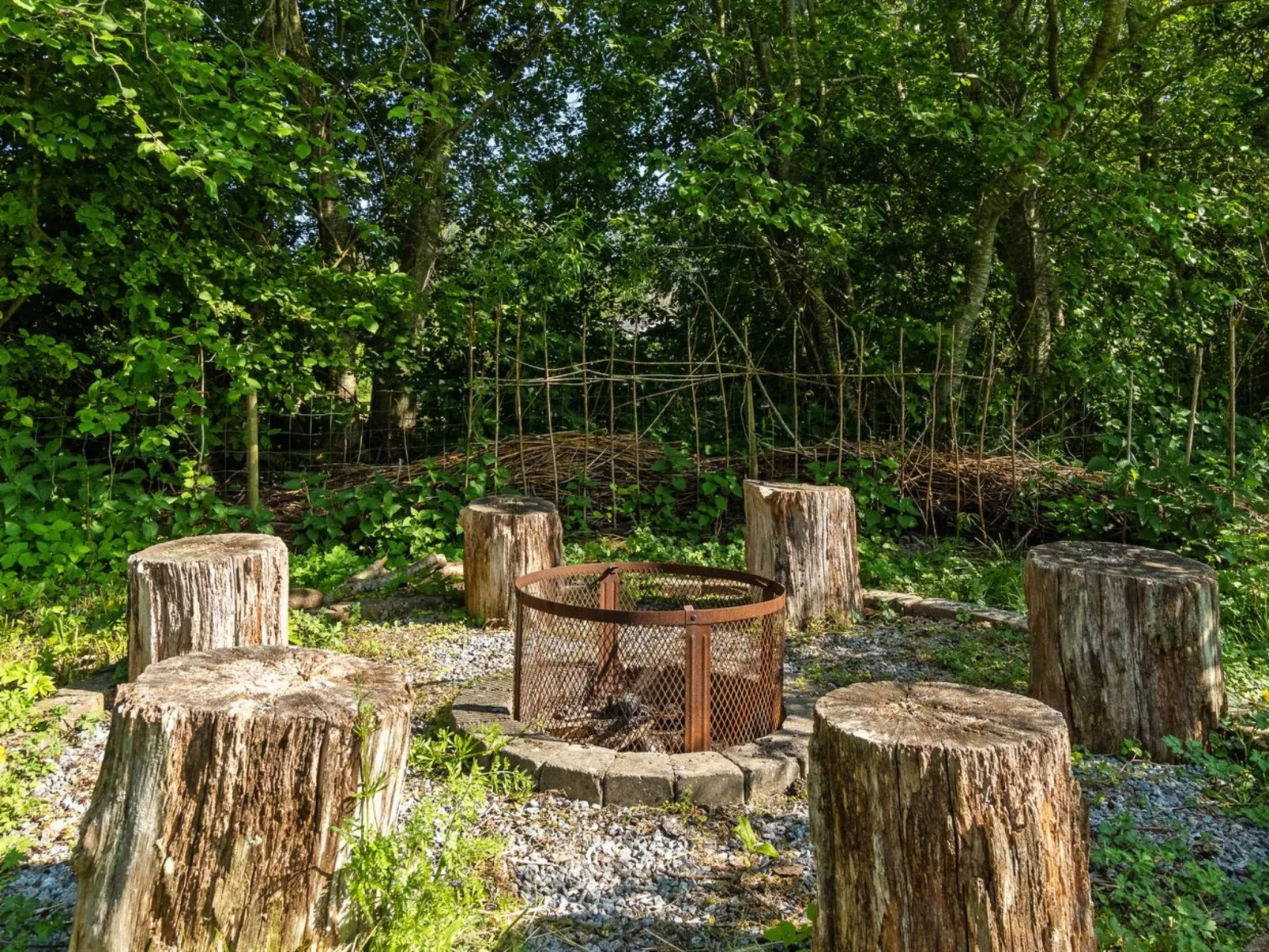 "Elly" - 1km from the sea-Outside