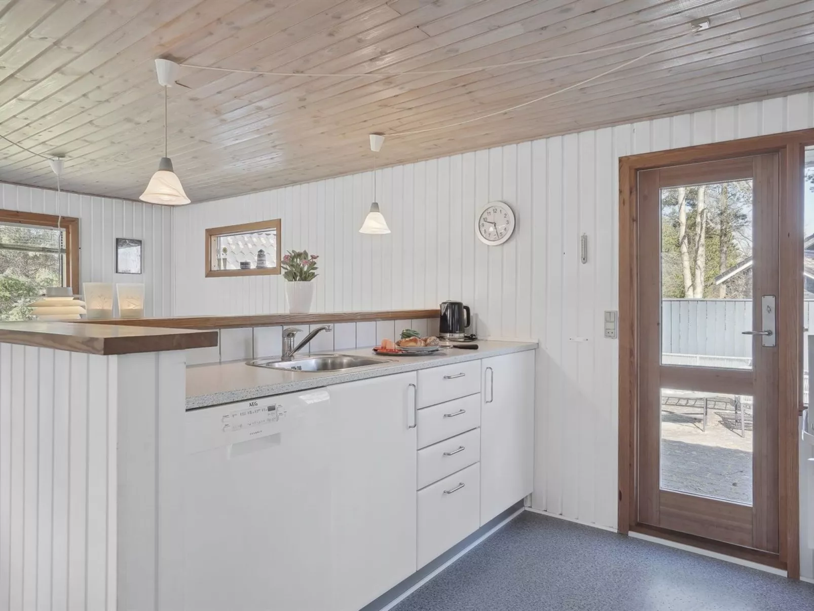 "Ketildor" - 100m from the sea-Drinnen