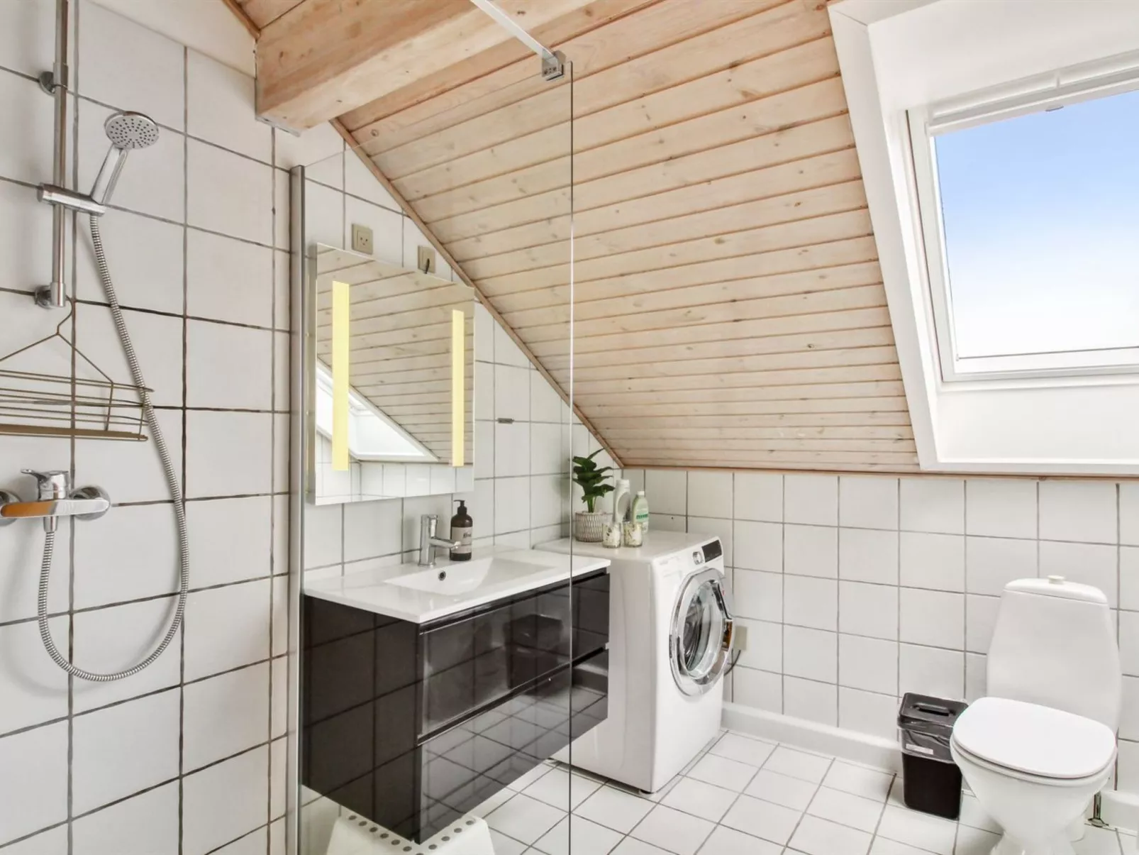 "Ilka" - 2.3km from the sea-Inside