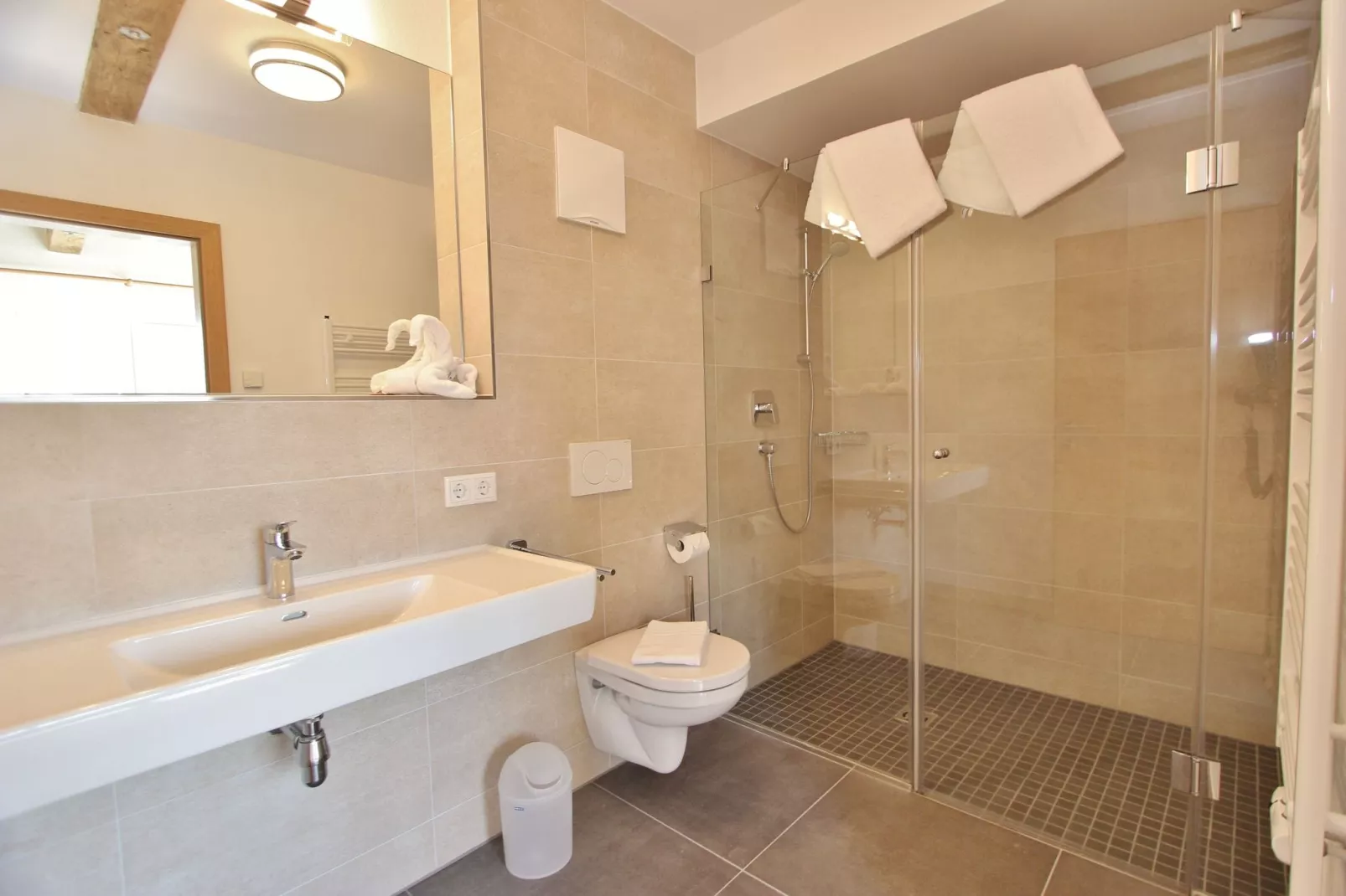 Chalet Susanna S-Bathroom