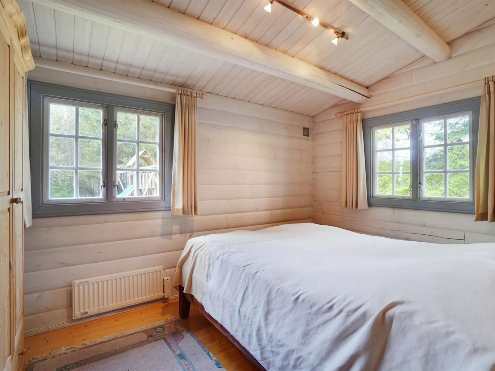 "Till" - 1.6km from the sea-Inside