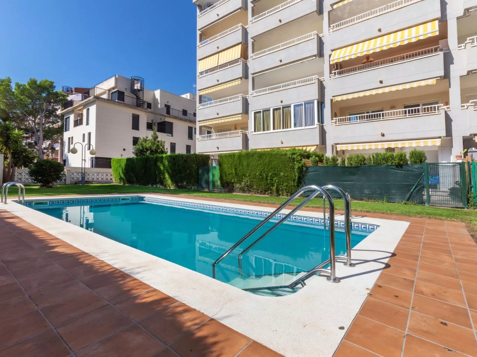 Apartamentos Miranda-Outside