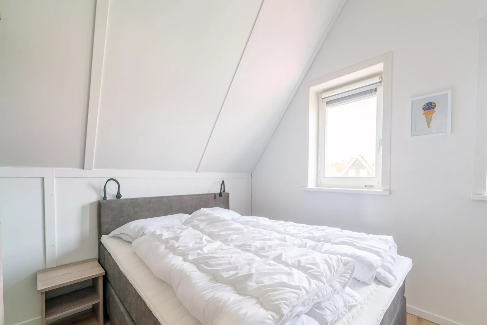 De IJsvogel Huis Nr 24-Bedroom