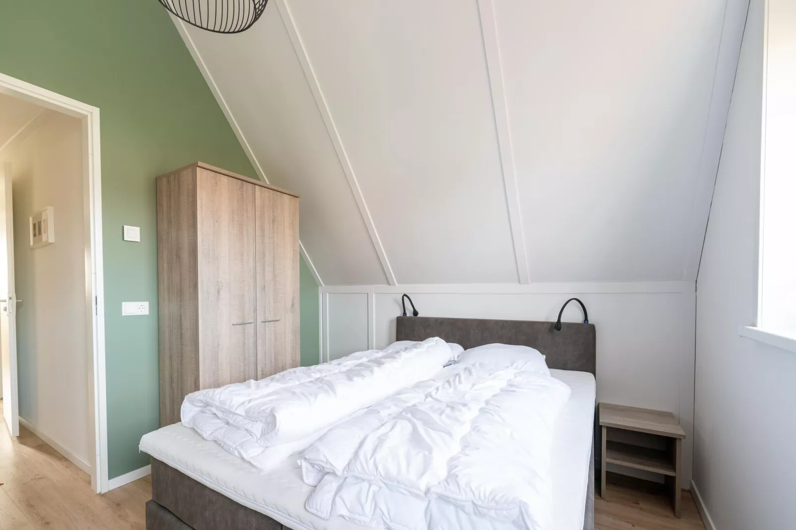 De IJsvogel Huis Nr 24-Bedroom