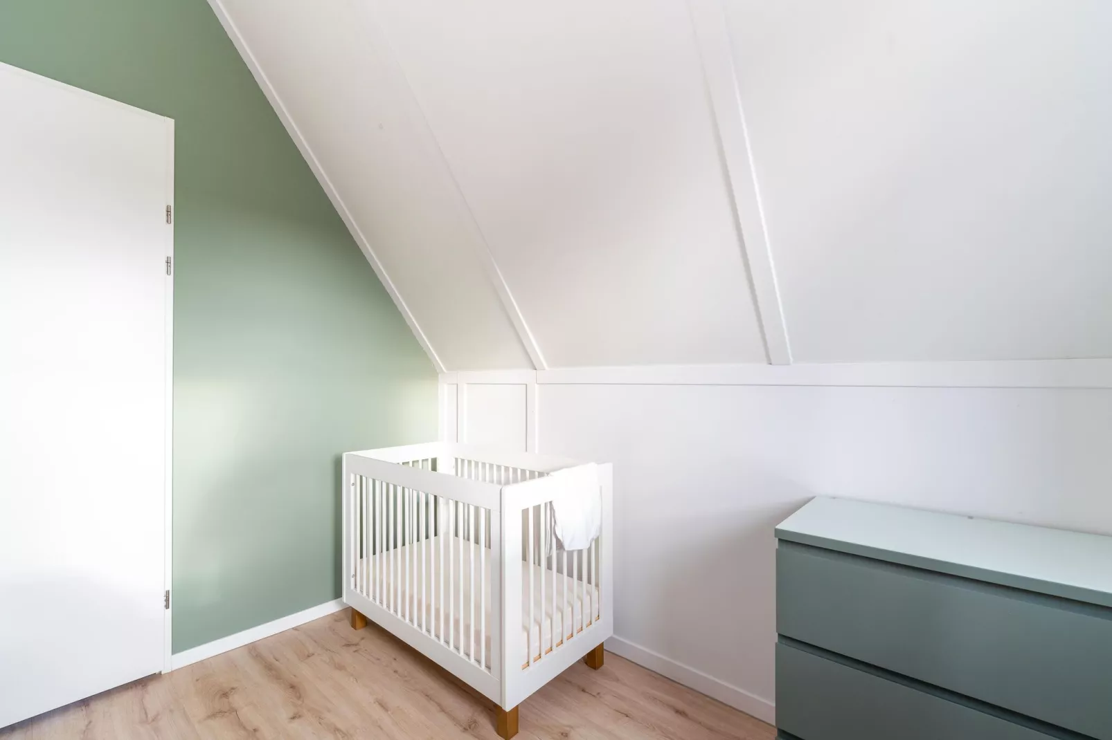De IJsvogel Huis Nr 24-Bedroom