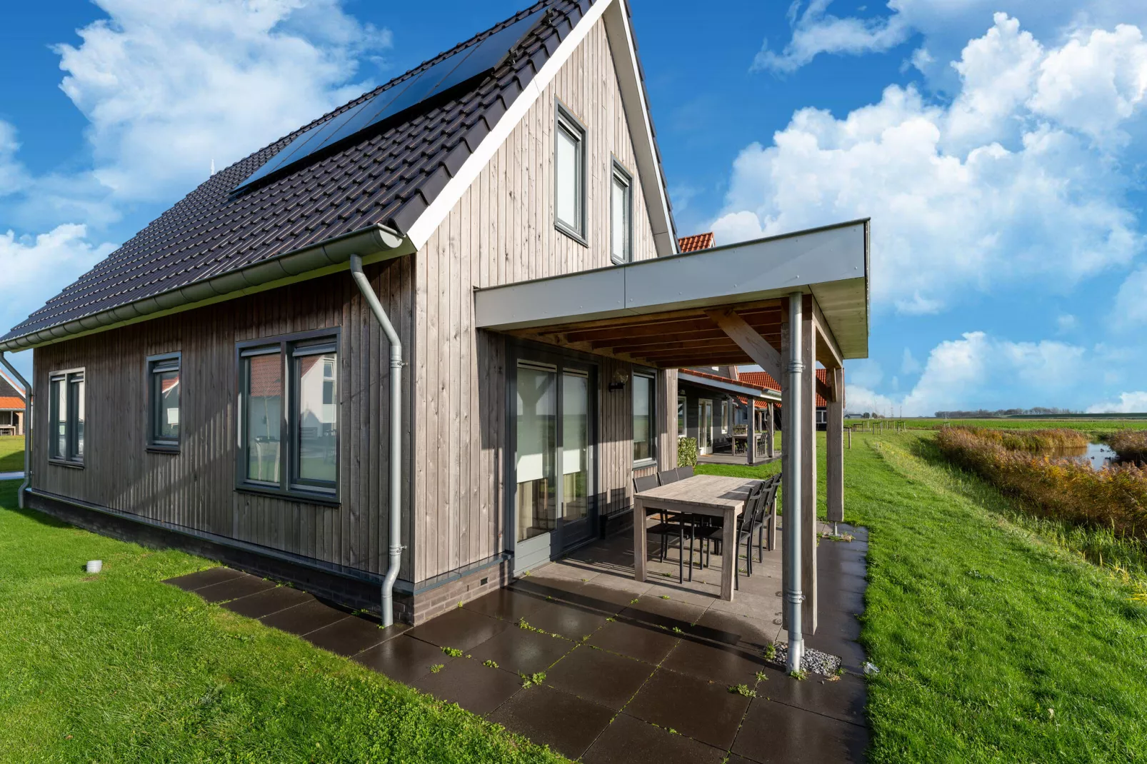 Gogge Huis NR 53-Exterior summer