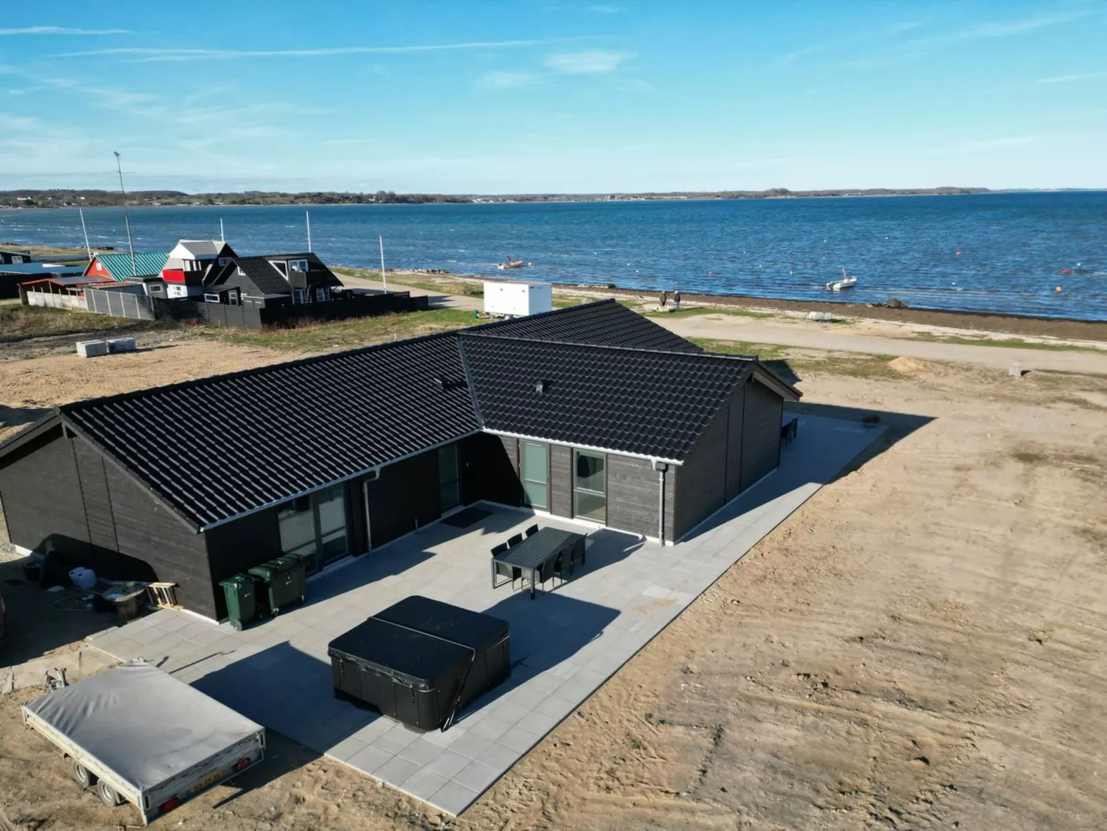 "Eino" - 30m from the sea-Outside