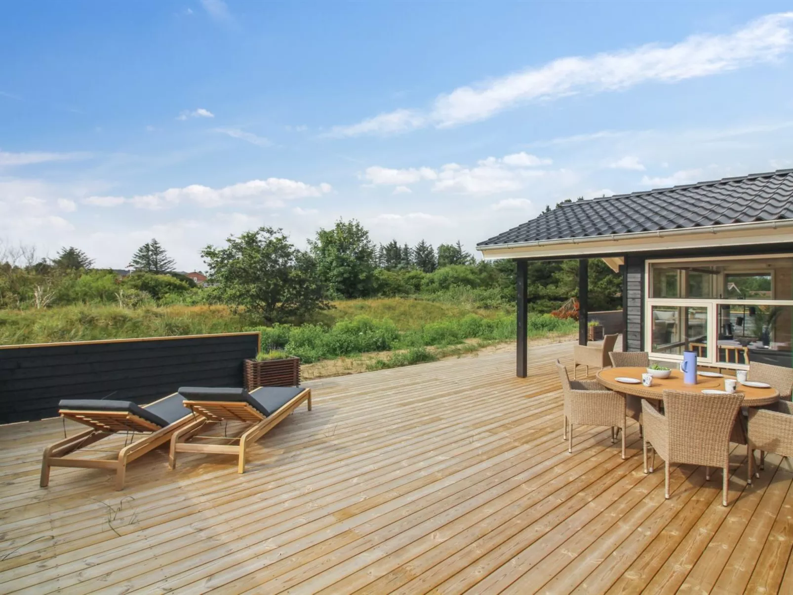 "Heriest" - 1.2km from the sea-Outside