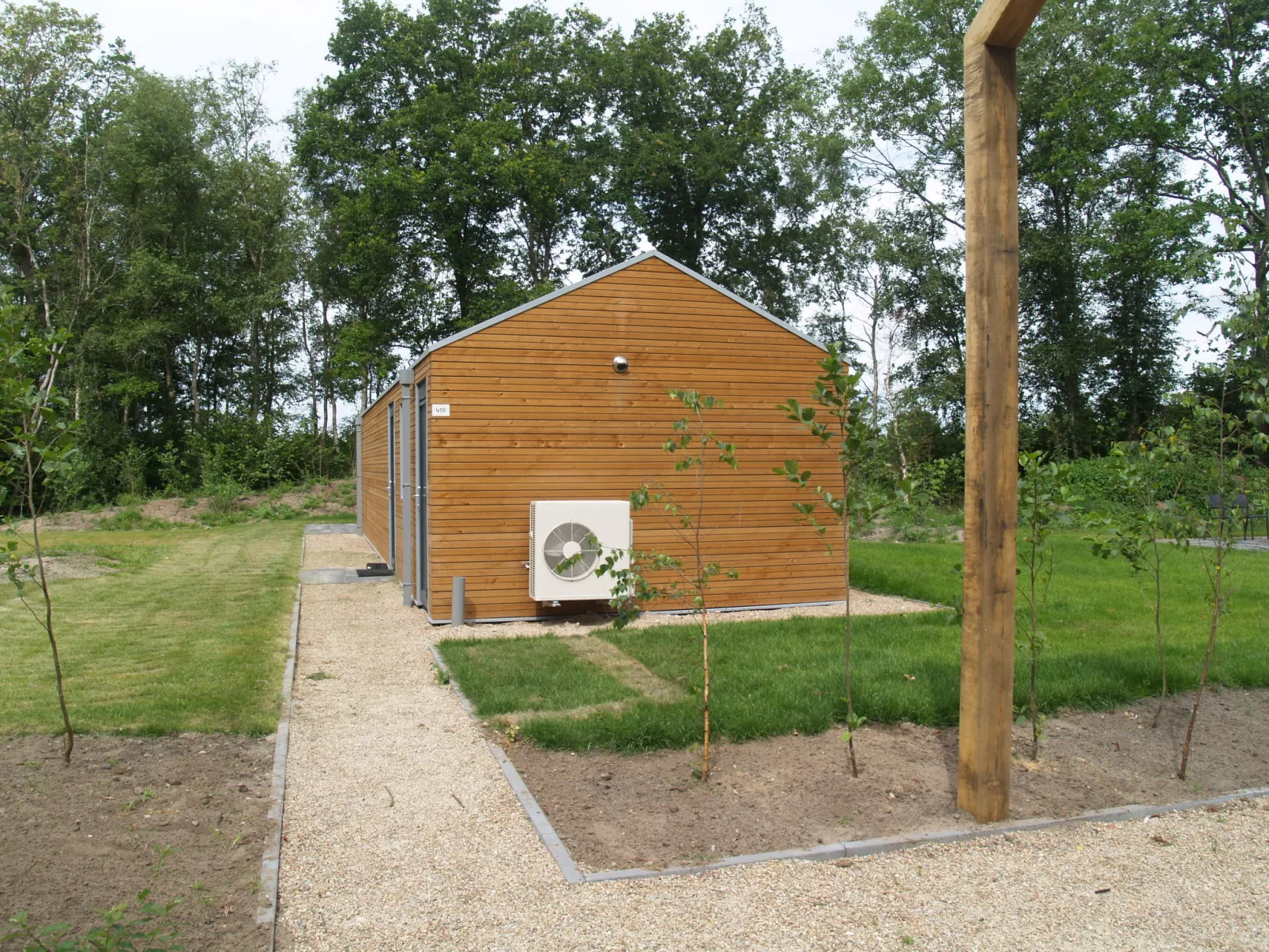 Forest Lodge 4-Outside