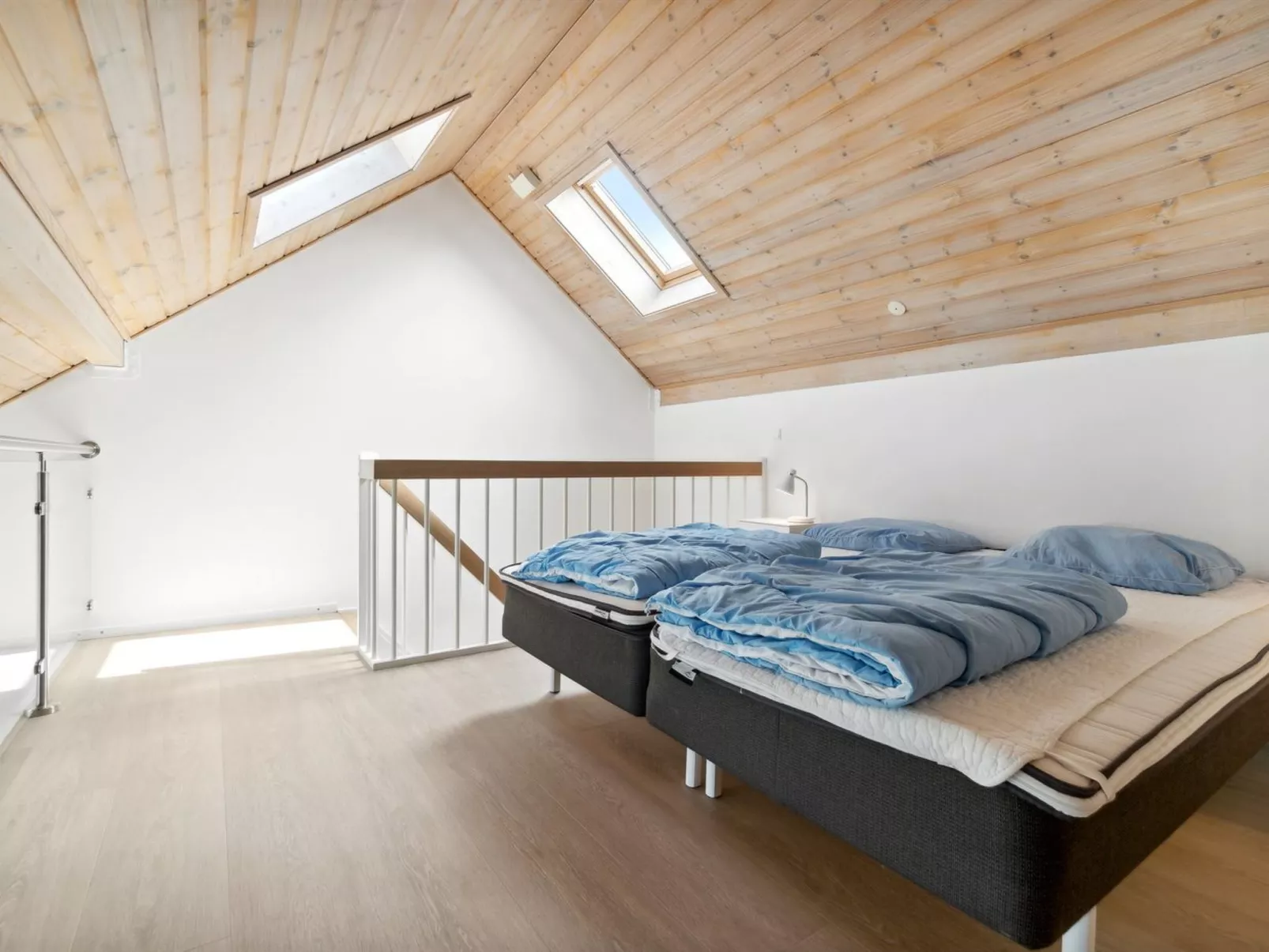 "Fridhild" - 10m from the sea-Inside