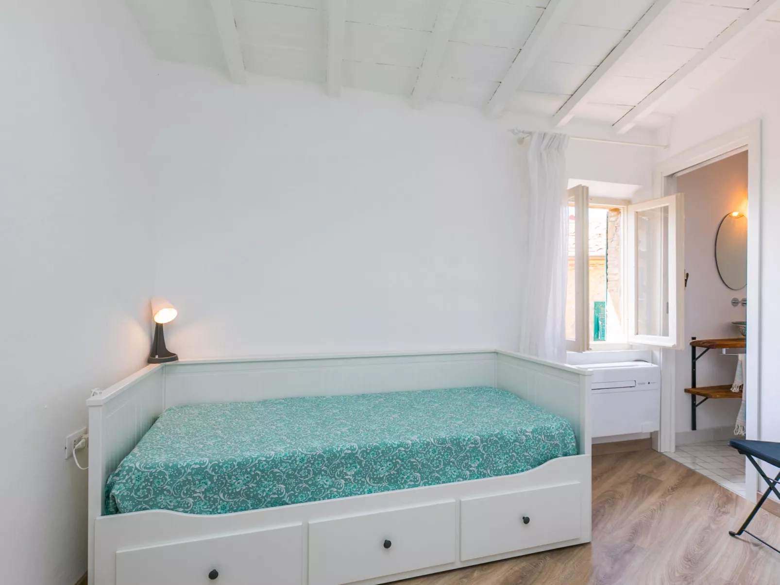 Domus Mariae-Inside