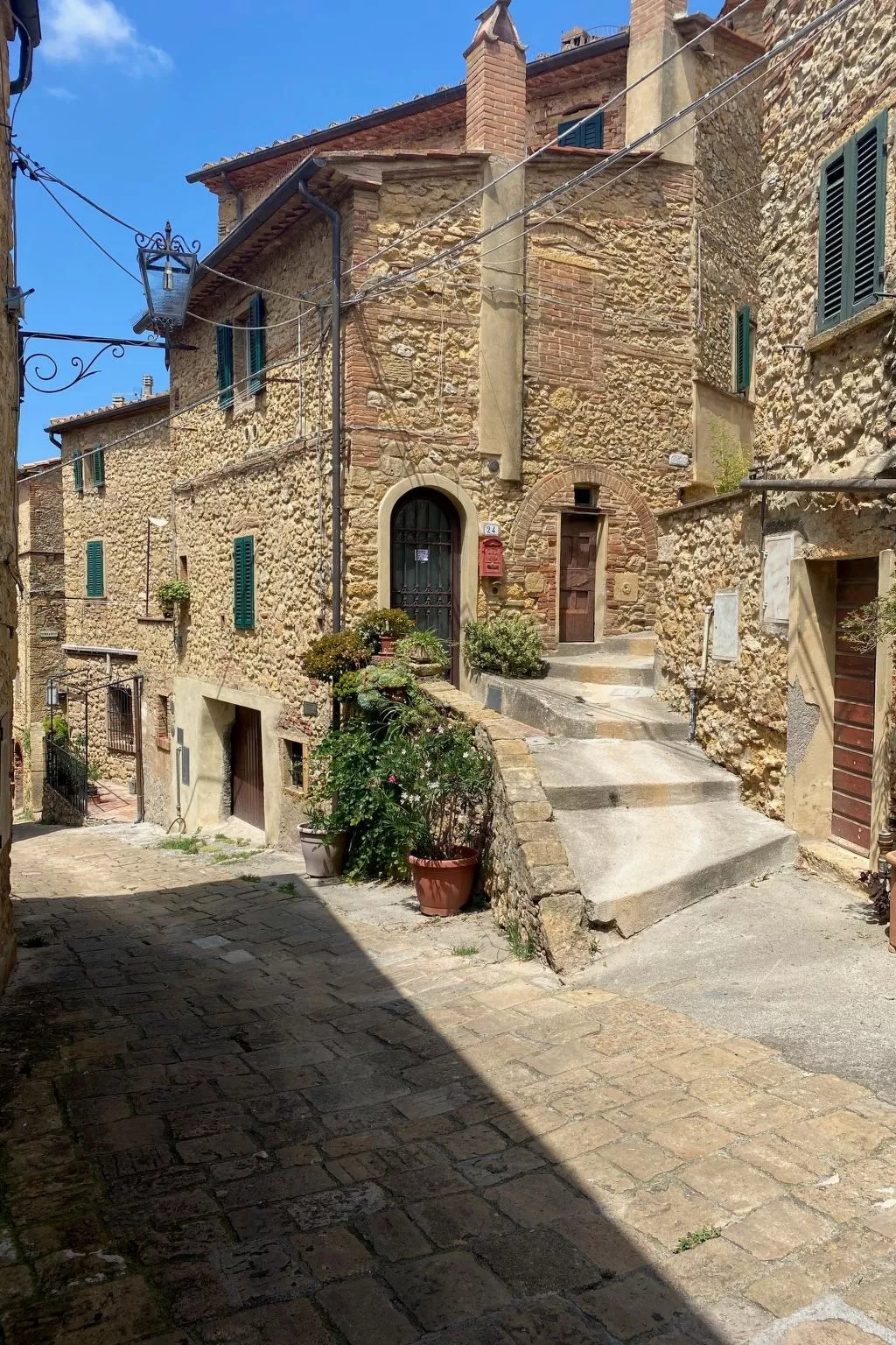 Domus Mariae-Outside