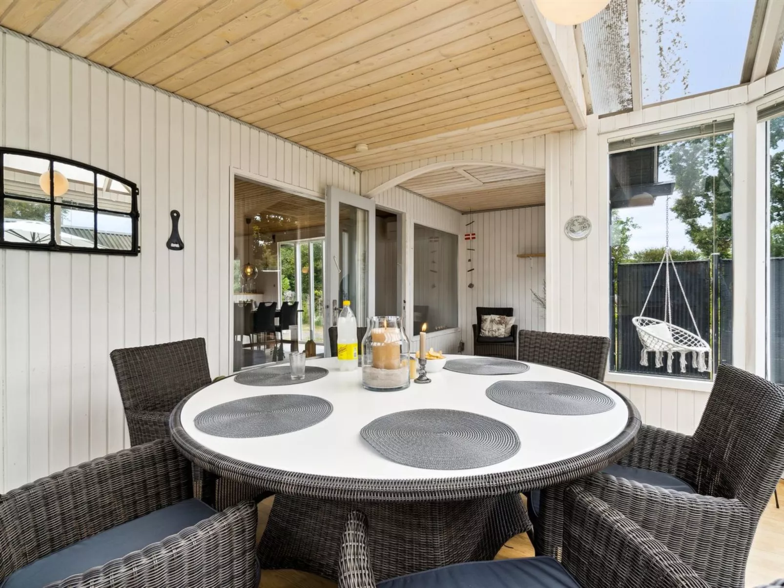 "Neea" - 280m from the sea-Inside
