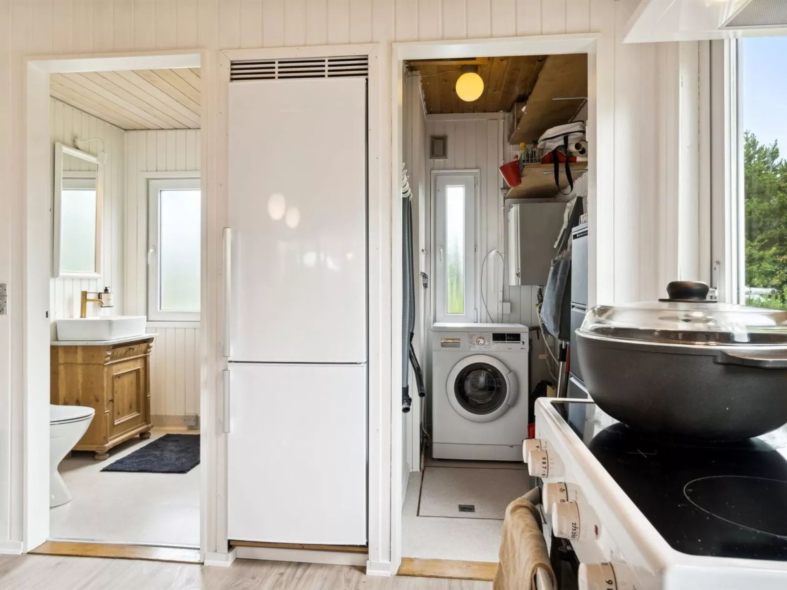 "Neea" - 280m from the sea-Inside