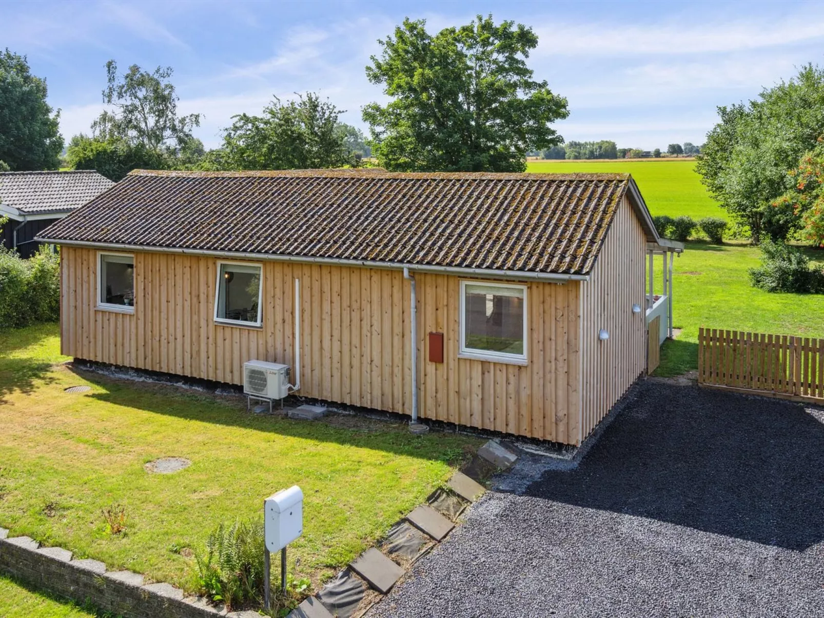 "Henric" - 500m from the sea-Outside