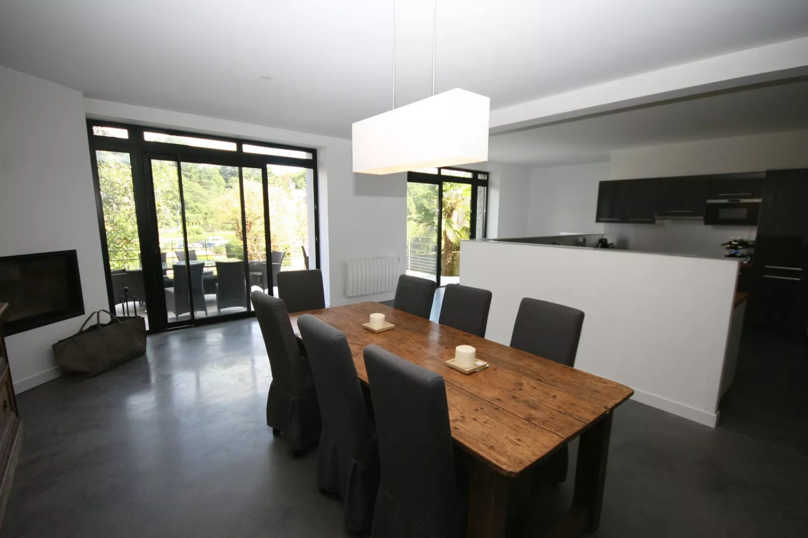 Sur les Quais-Salle à manger