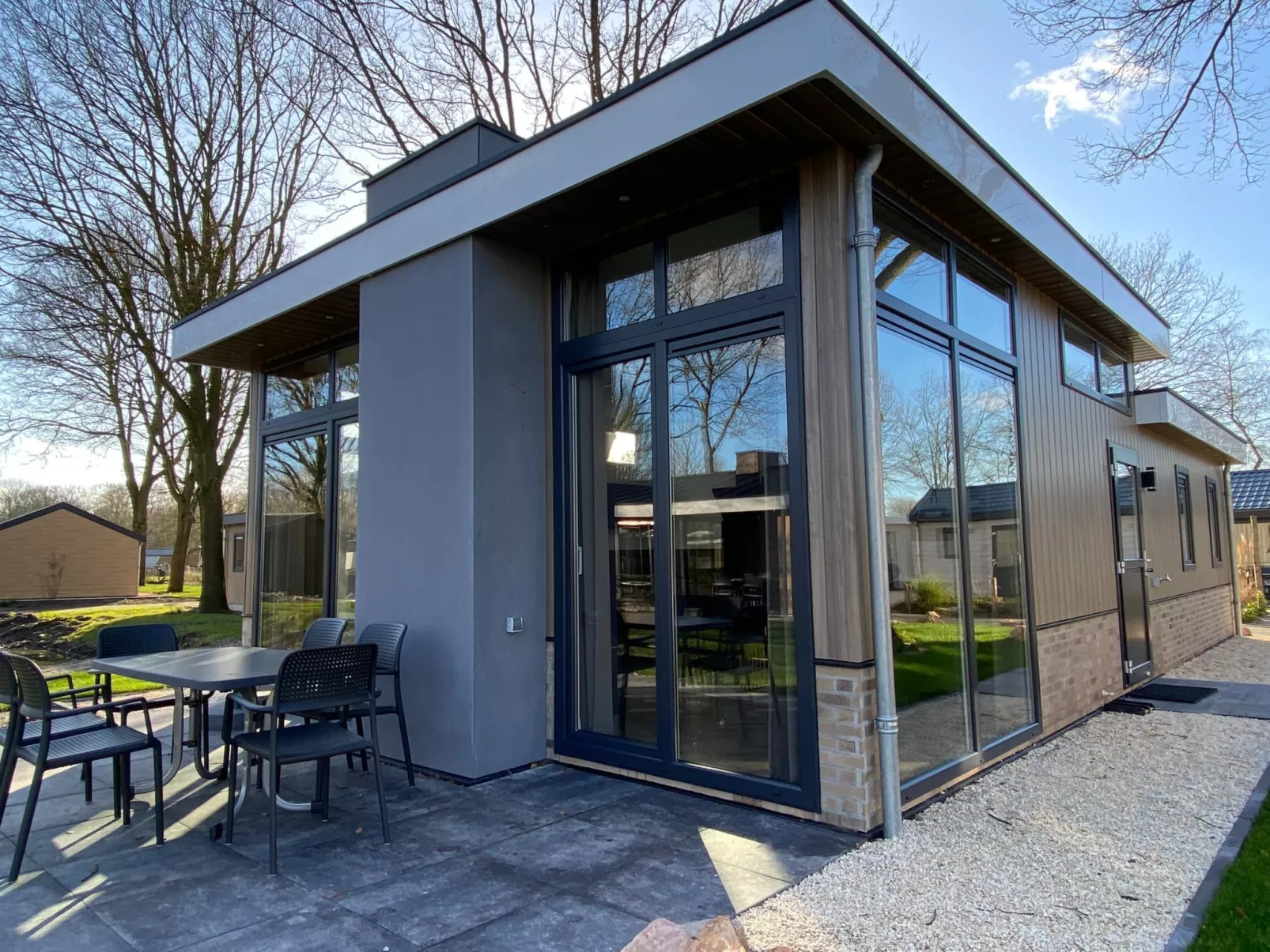 Pavilion 6-Outside