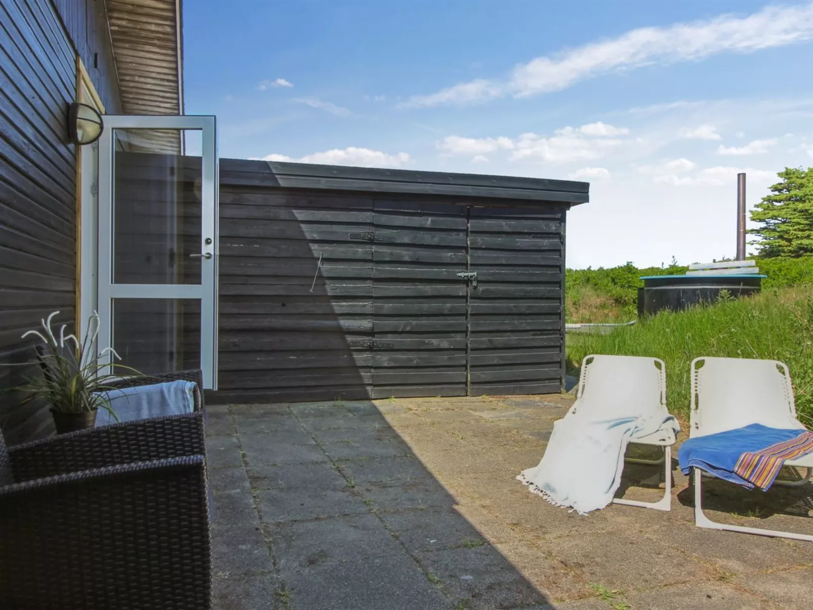 "Herma" - 300m from the sea-Draußen