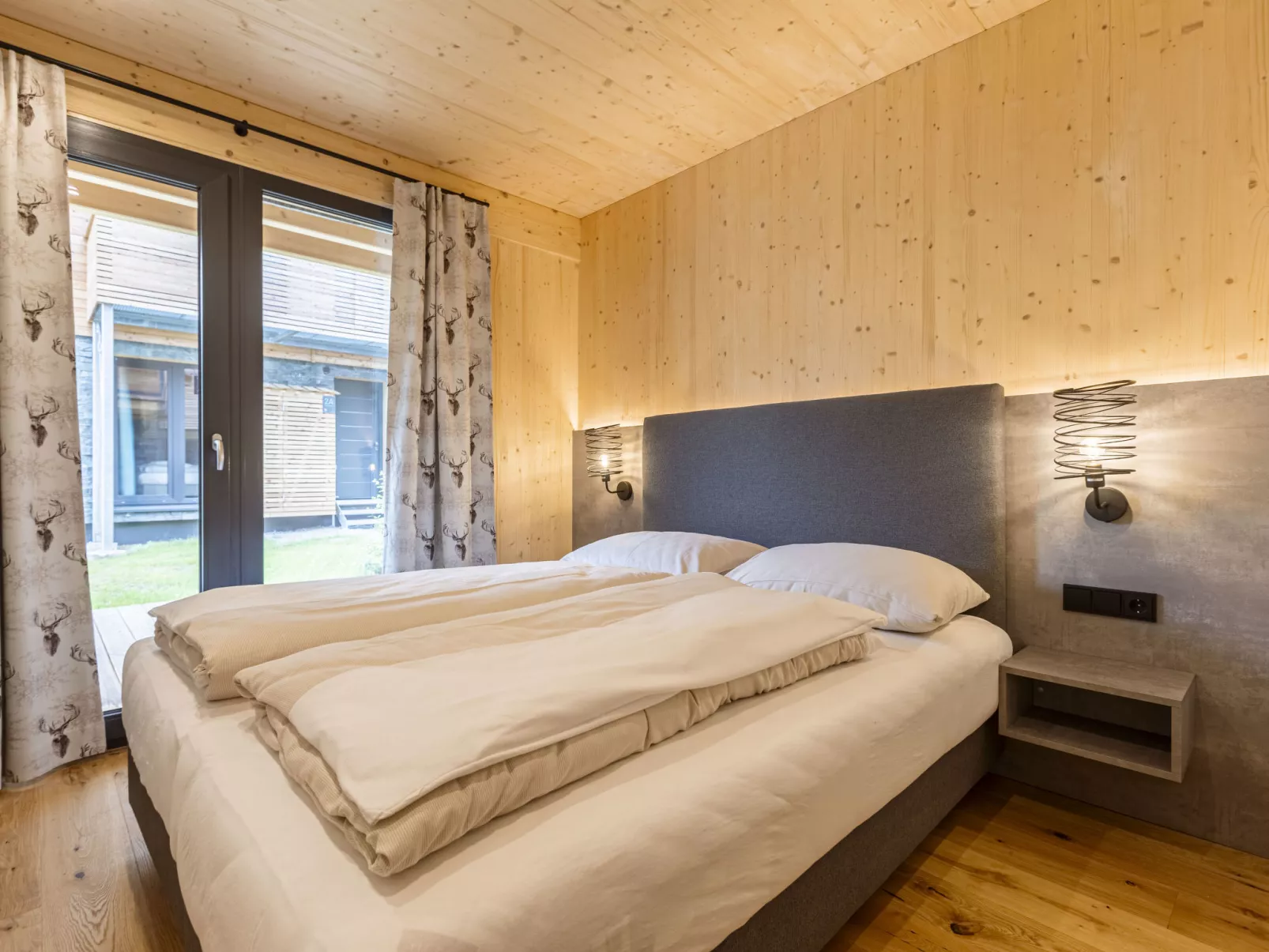 # 3a mit Sauna & Pool-Inside