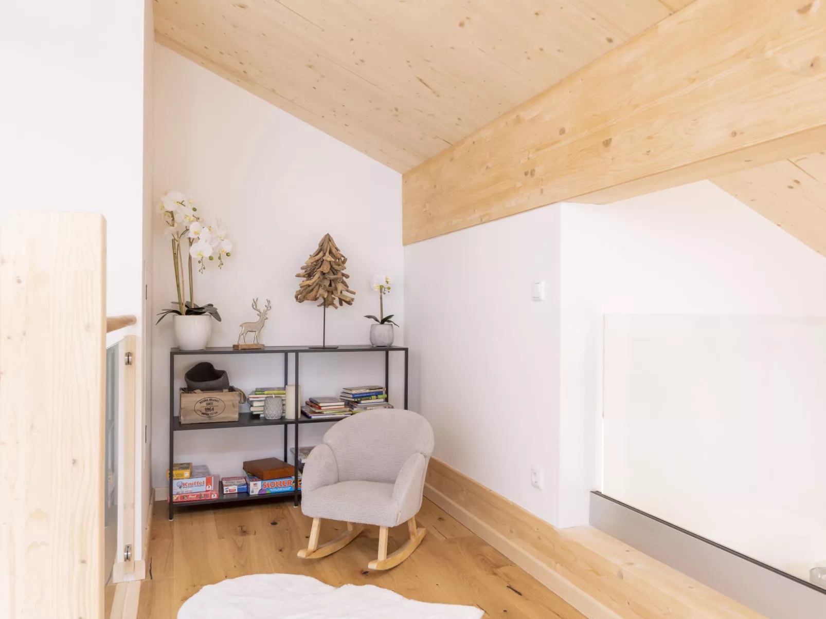 Penthouse # 2c mit Sauna&Außenbadewanne-Drinnen