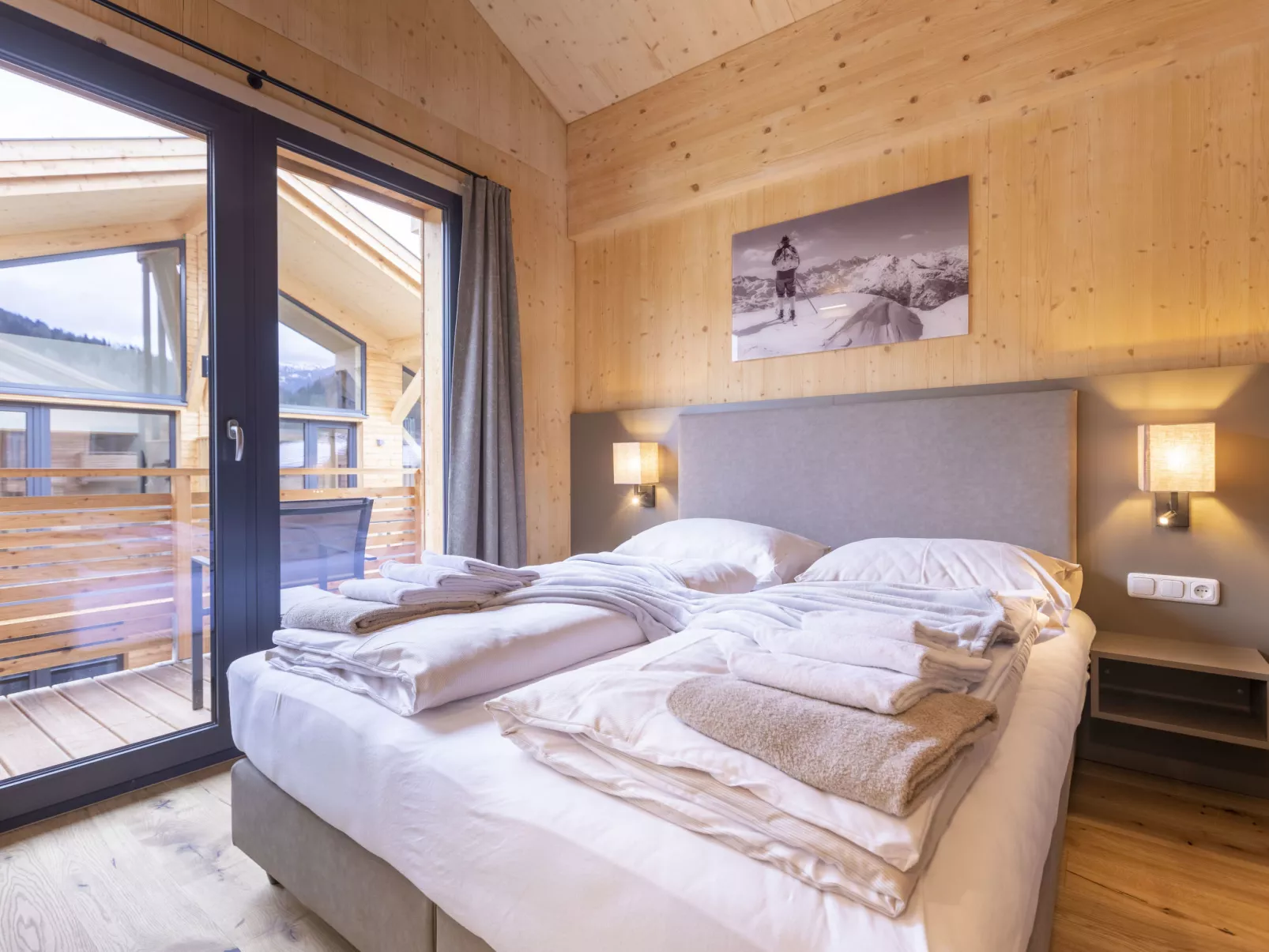 Penthouse # 2c mit Sauna&Außenbadewanne-Drinnen