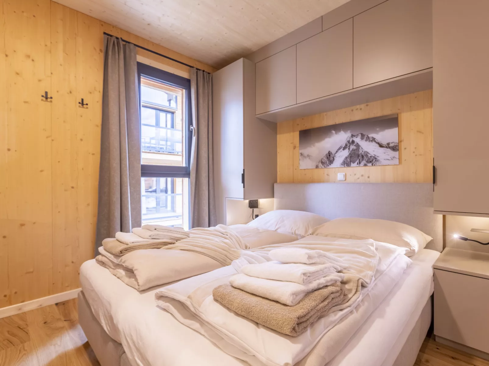 Penthouse # 2c mit Sauna&Außenbadewanne-Drinnen