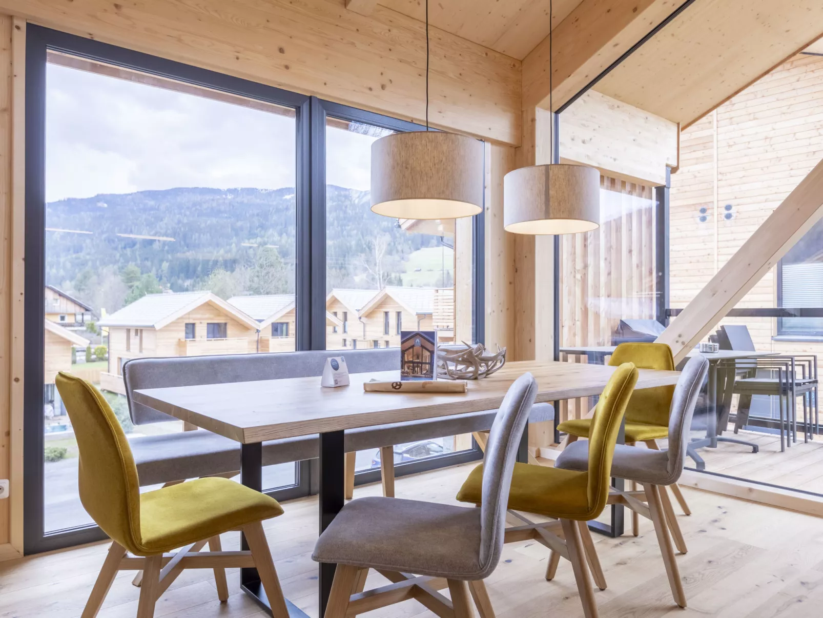 Penthouse # 2c mit Sauna&Außenbadewanne-Drinnen