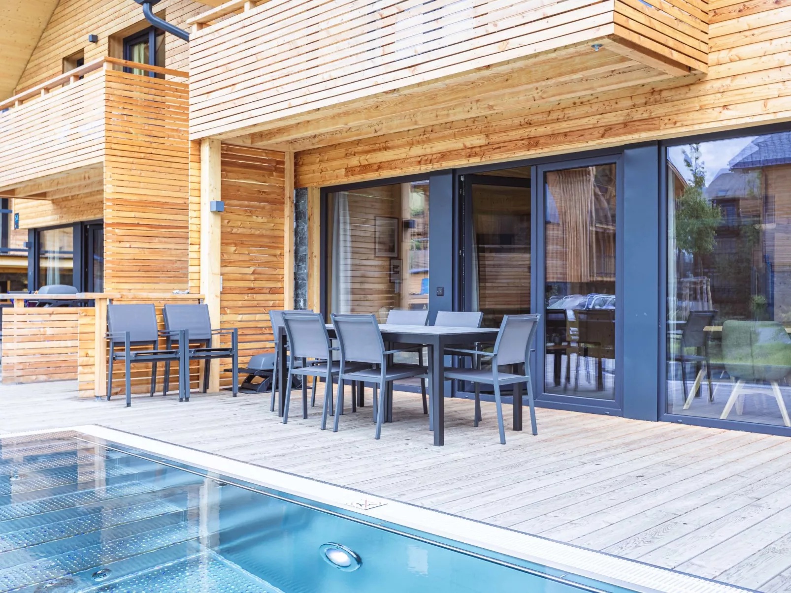 #5b mit Sauna & Pool-Outside