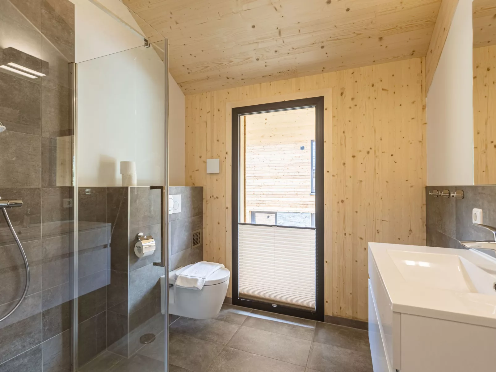 #5b mit Sauna & Pool-Inside